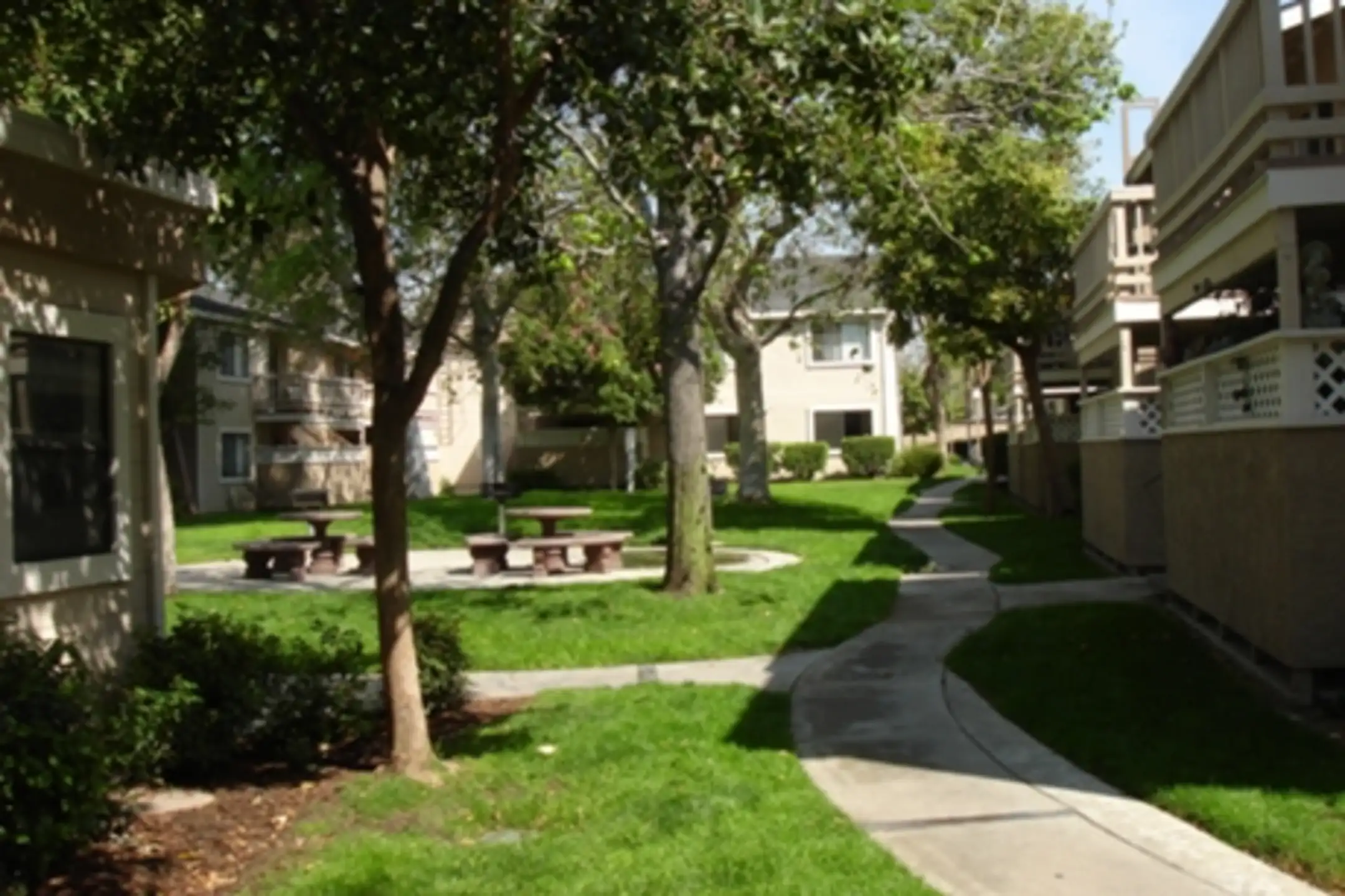 Apartments 16550 Arrow Blvd Fontana, CA Apartments for