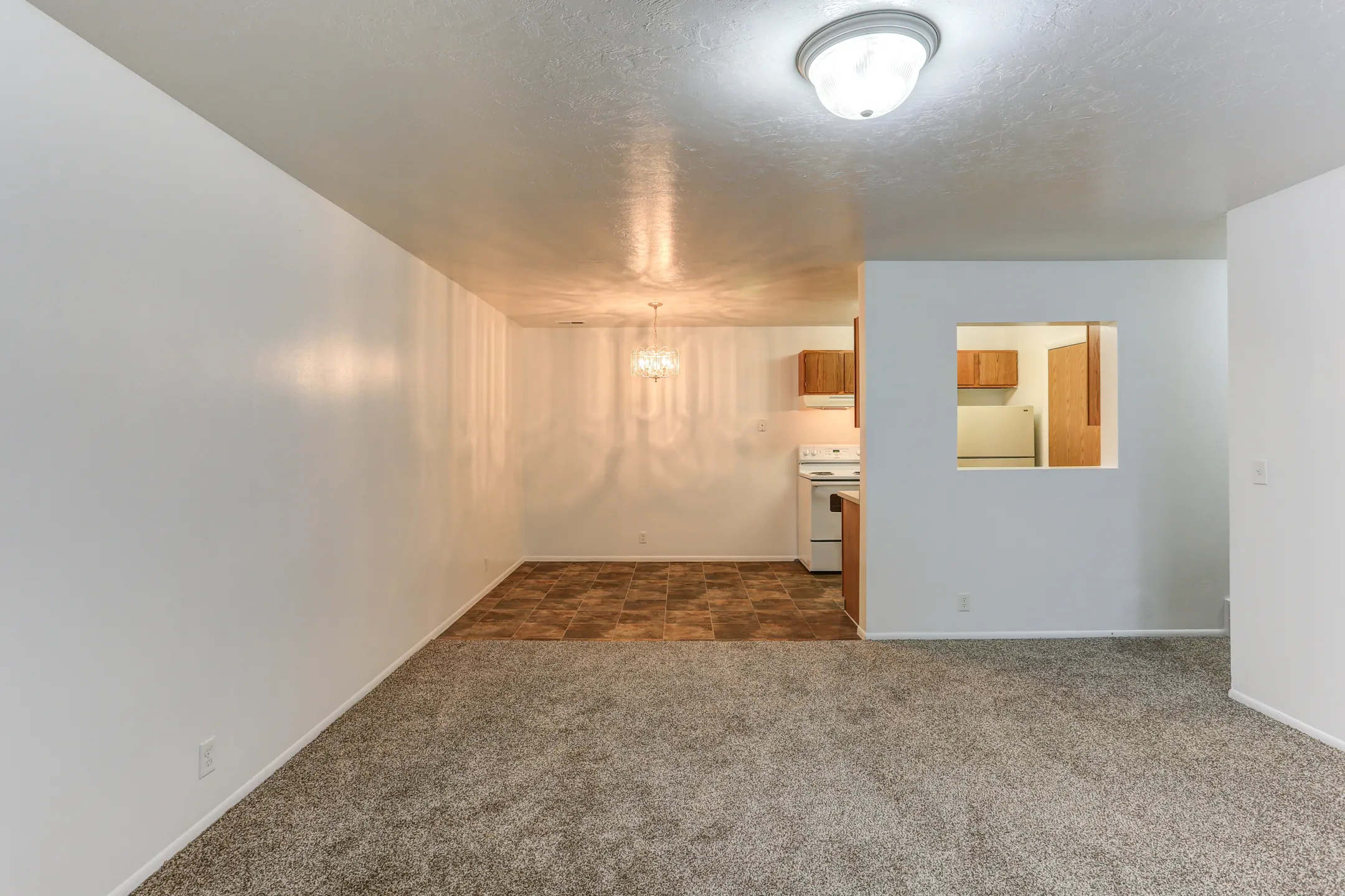 Living Room - Lincoln Park - Salt Lake City, UT