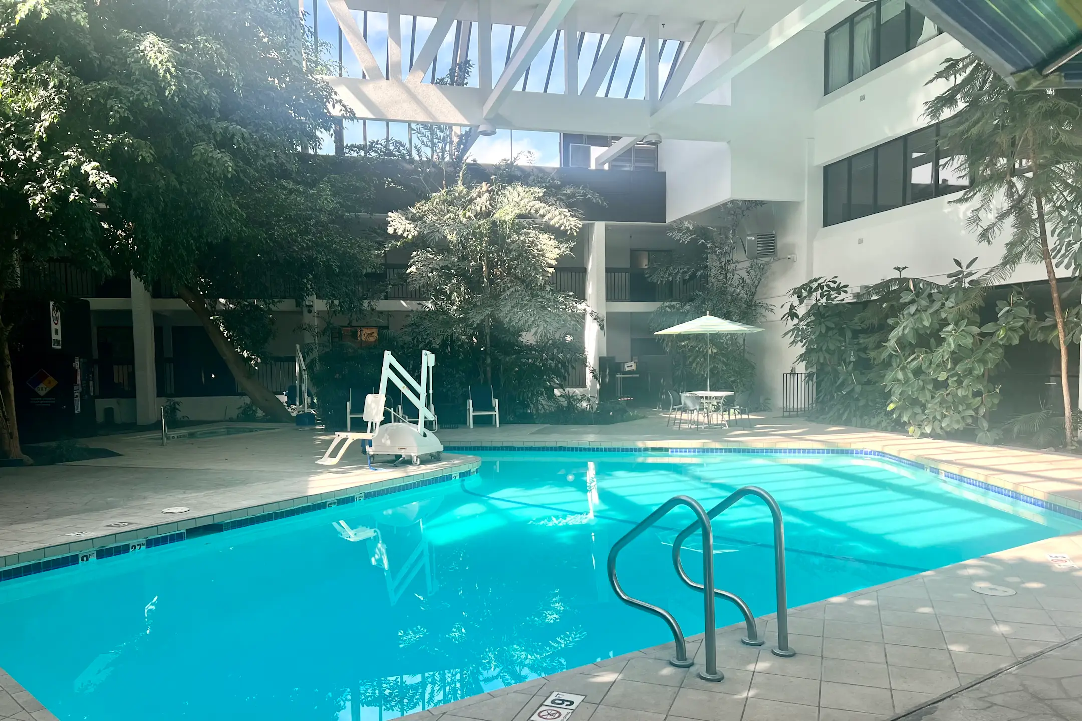 Alta Living Apartments Colorado Springs, CO 80906