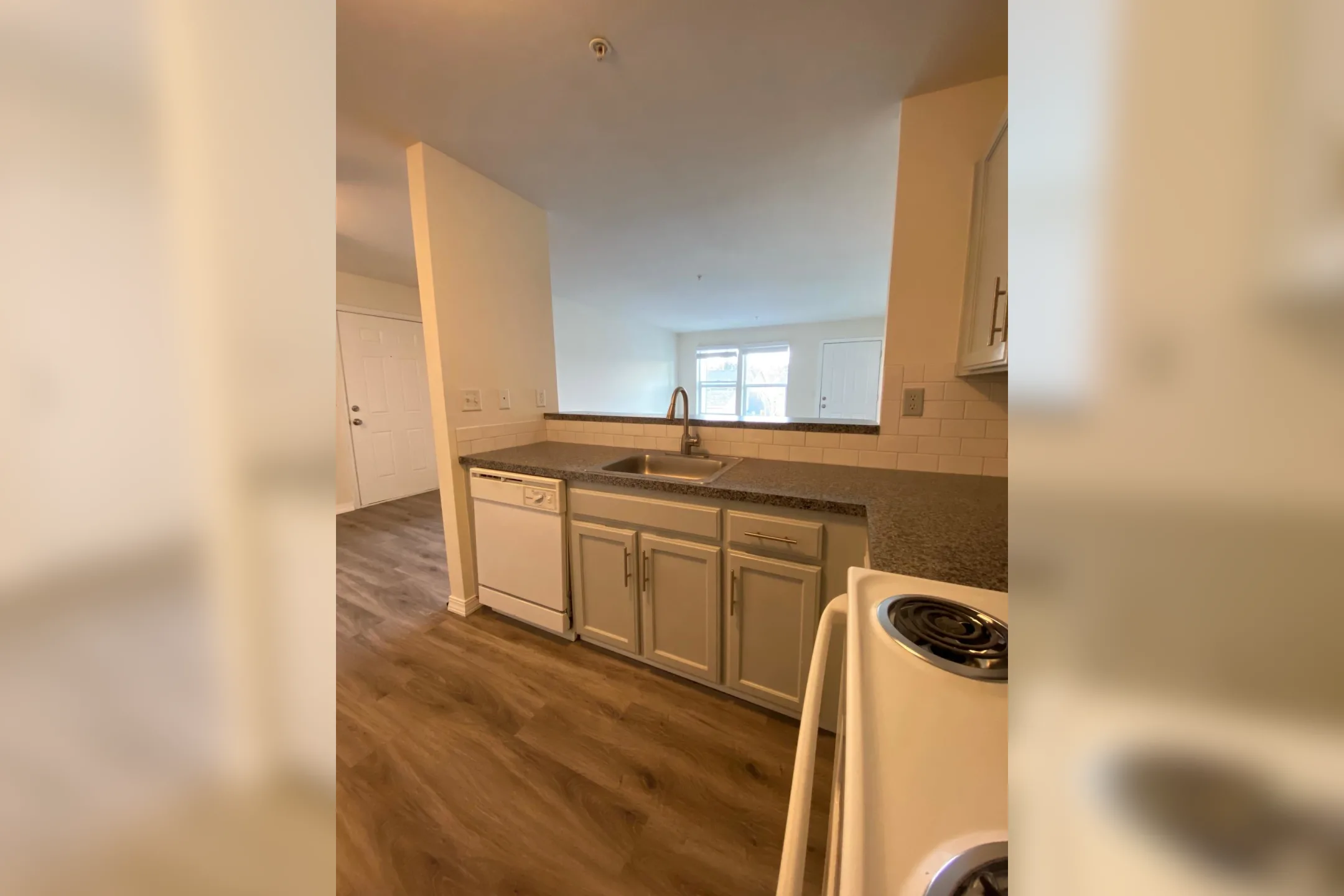 Eola Heights Apartments Salem, OR 97304