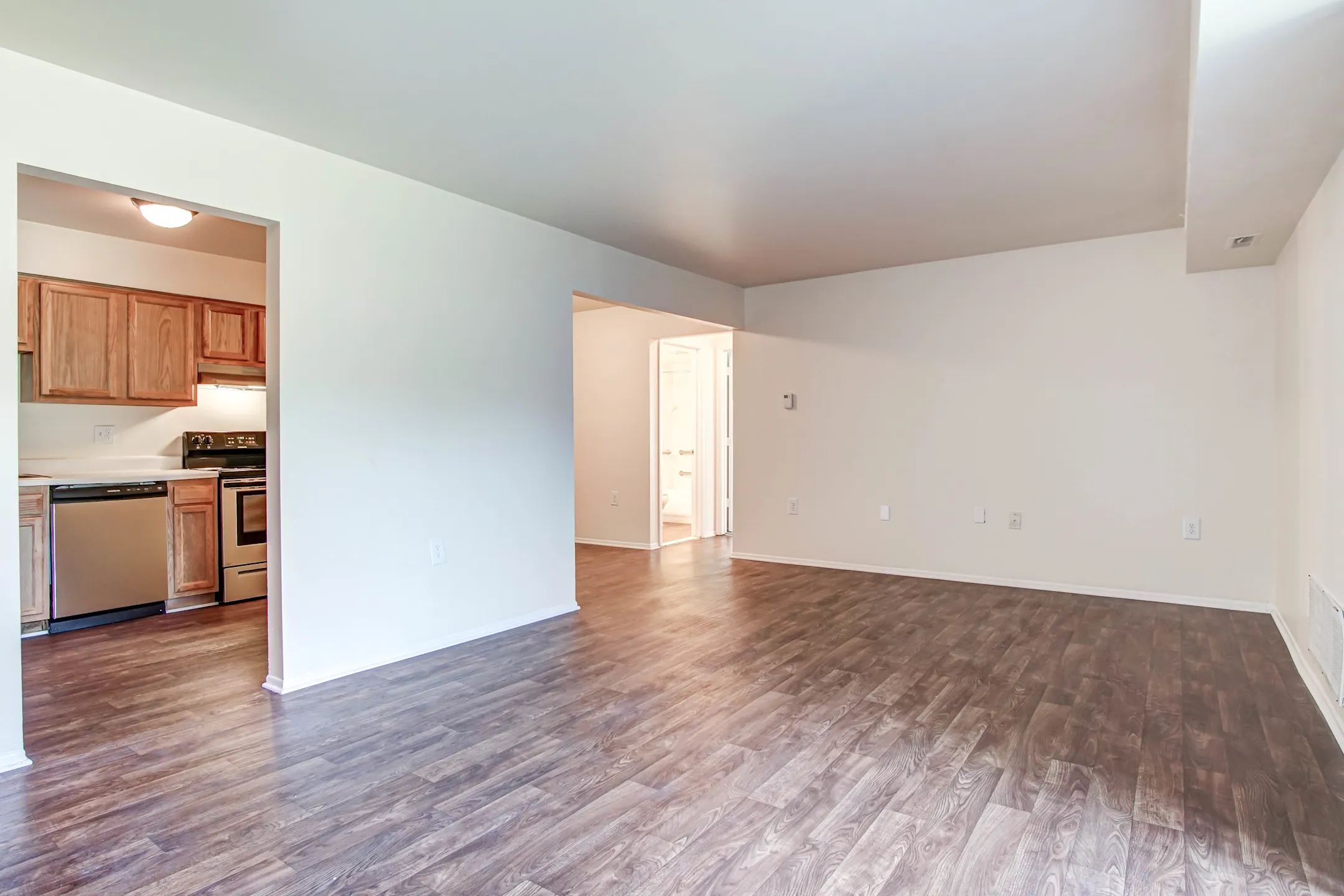 Regency Tower & Place Apartments Apartments Detroit, MI 48207