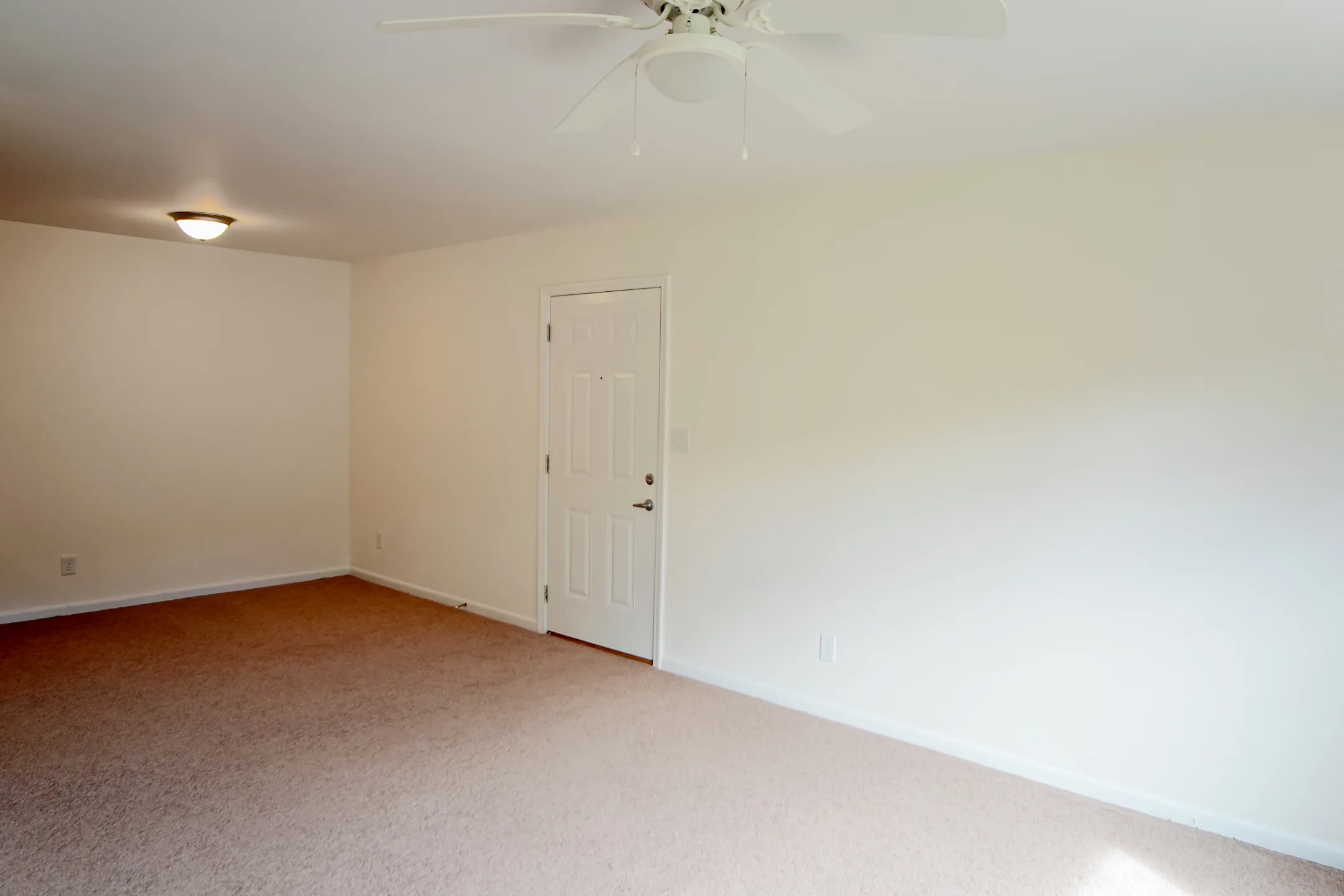 Yorkleigh Apartments Jamestown, NC 27282