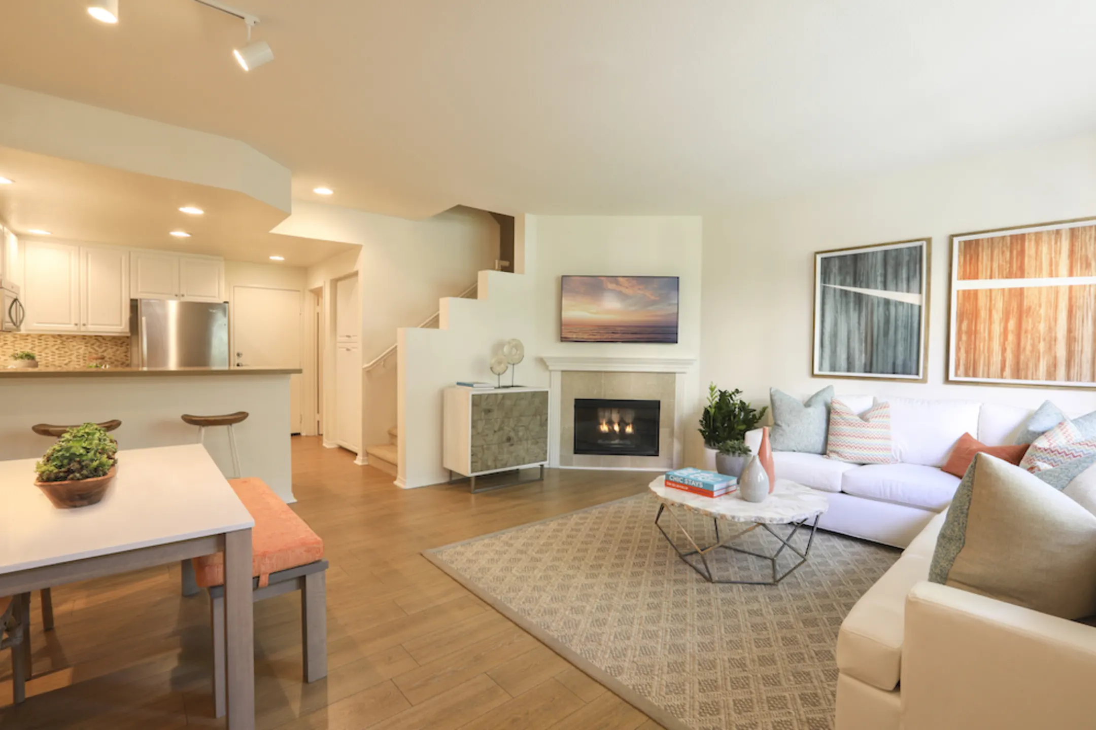 Living Room - Newport Bluffs - Newport Beach, CA