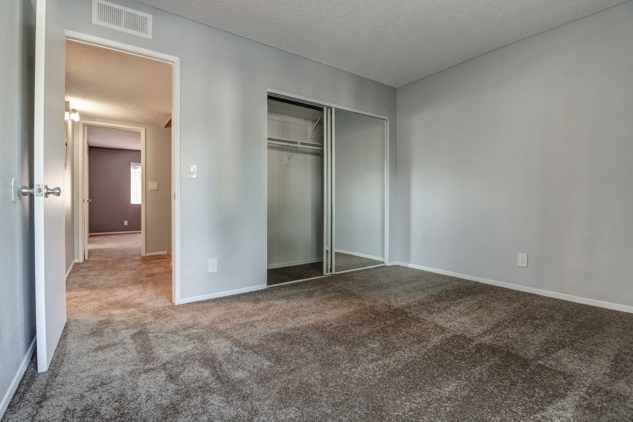 Stillmore 19400 Stillmore St Canyon Country, CA Apartments for Rent