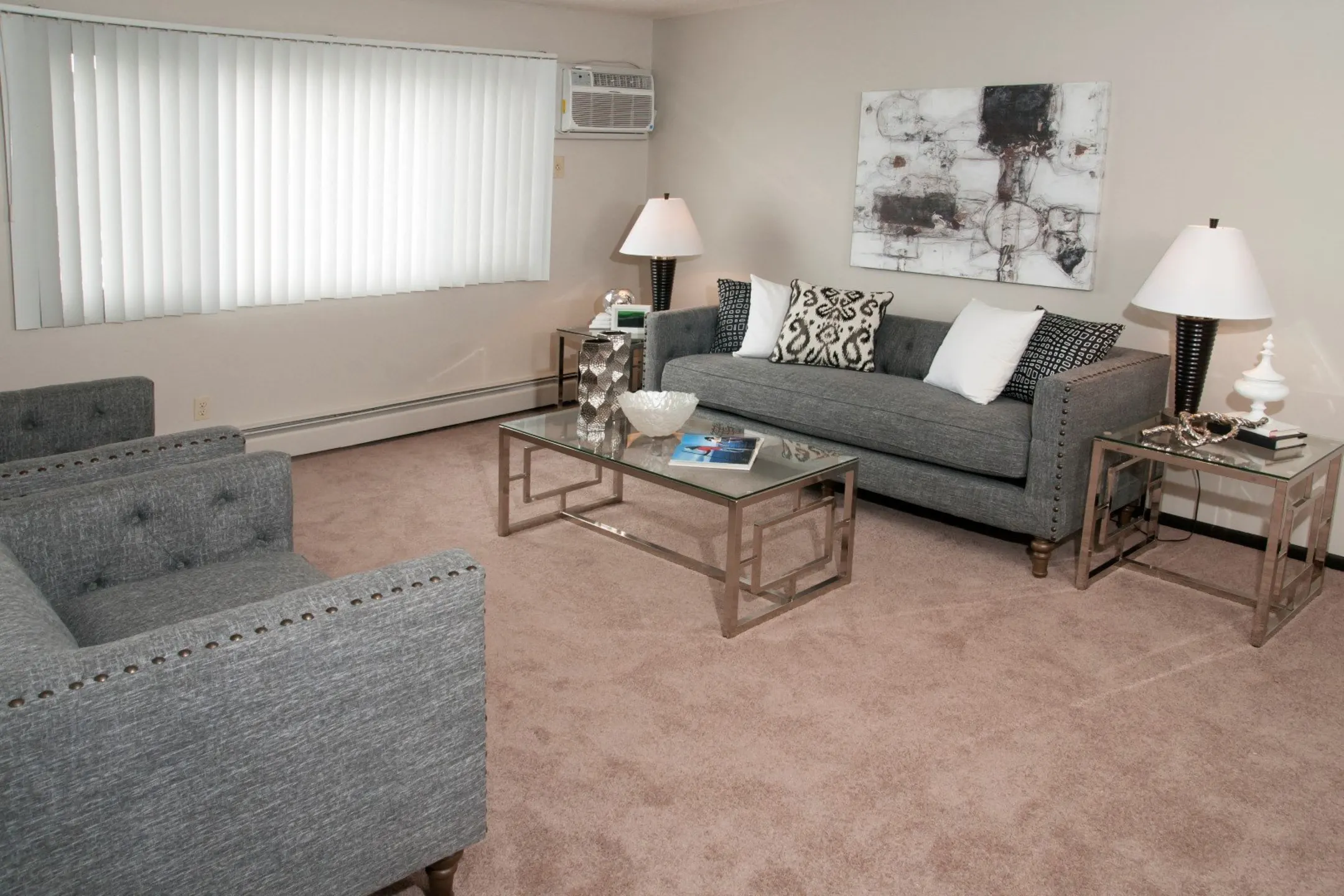 Living Room - Hamline Pointe - Saint Paul, MN
