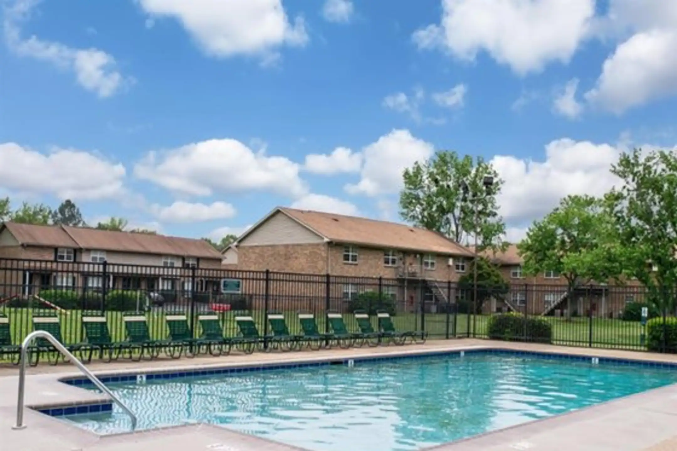 Ascent Jones Valley Apartments Huntsville, AL 35802