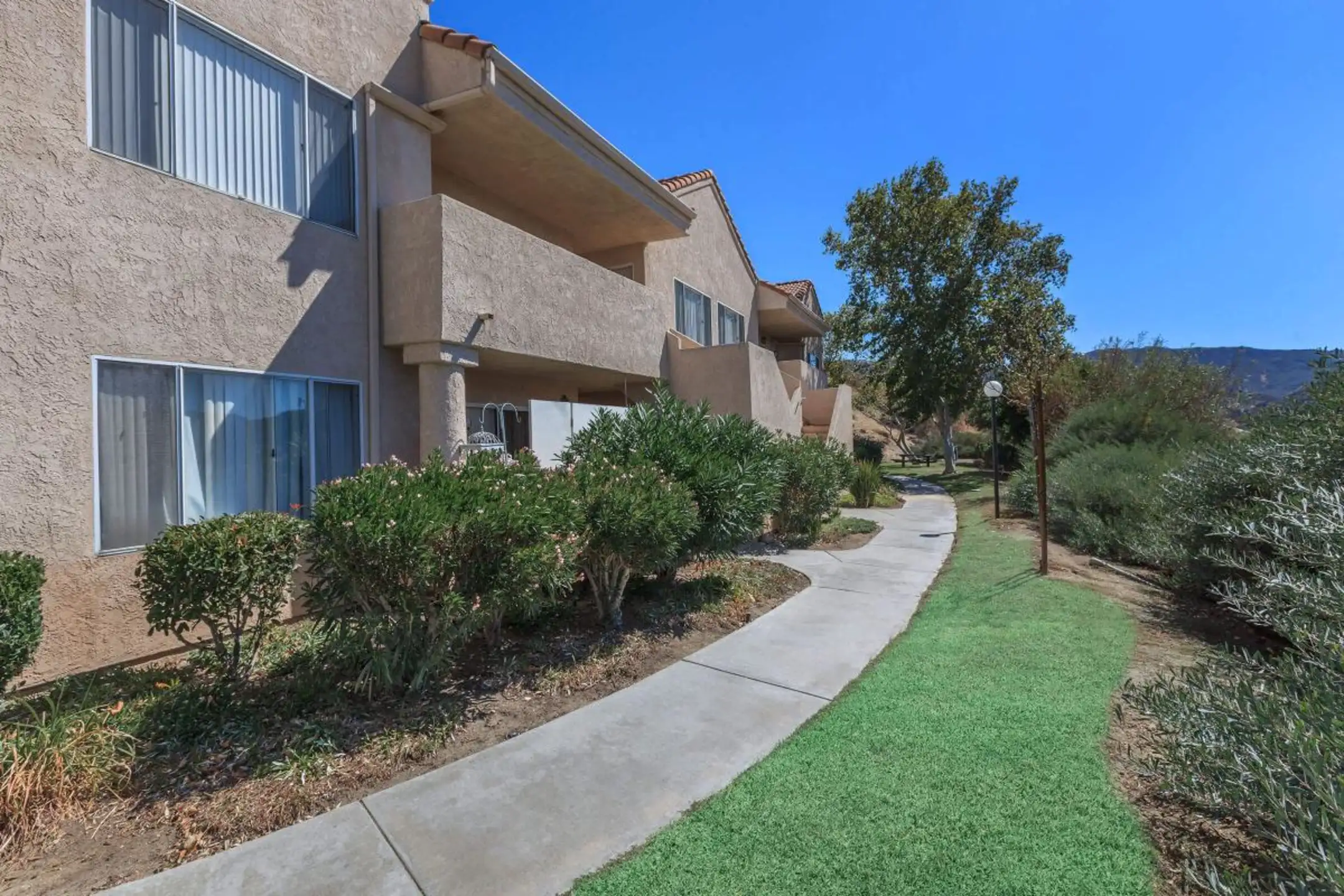 The Terrace 21311 Alder Dr Newhall, CA Apartments for Rent Rent.