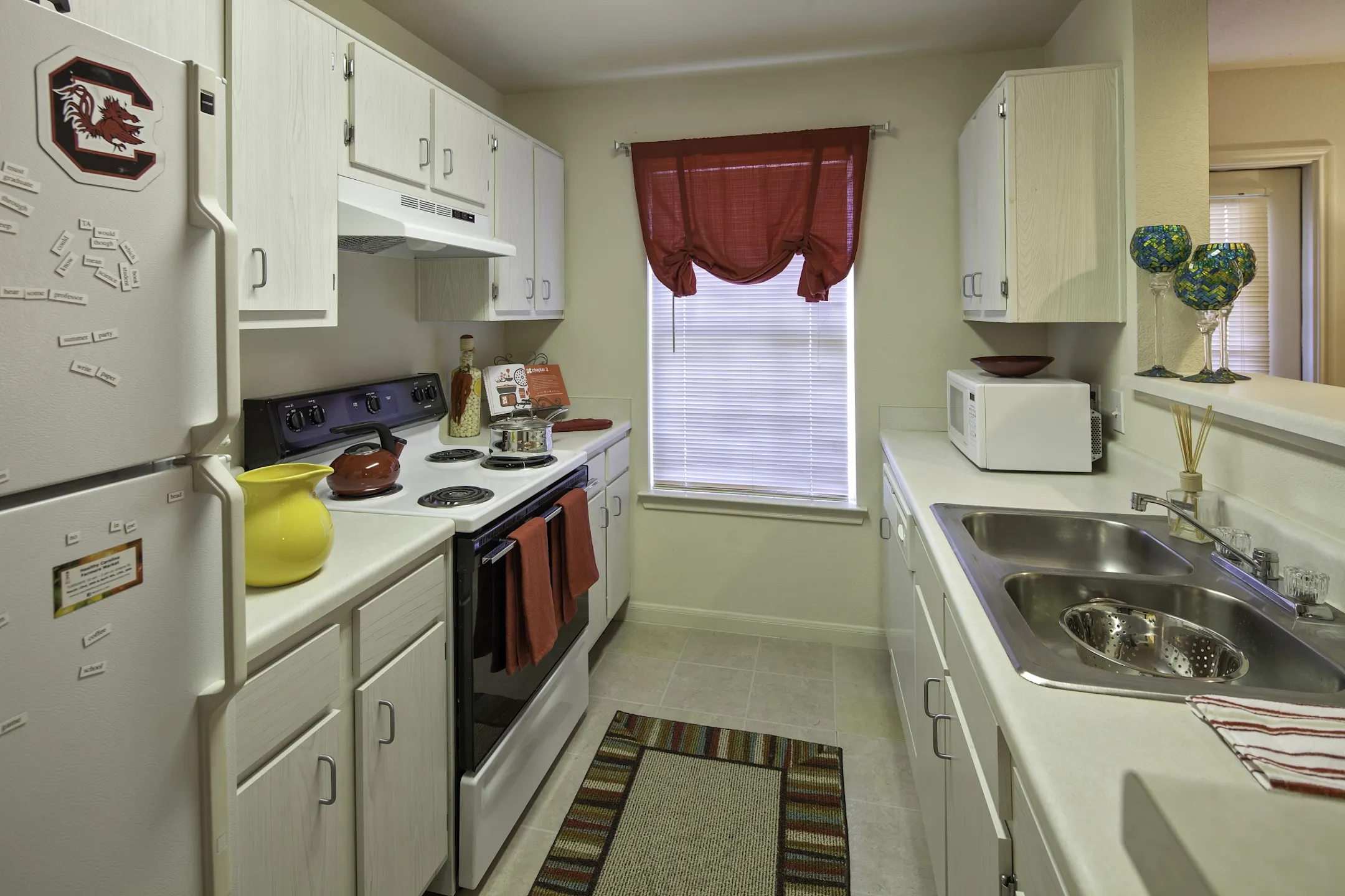 Kitchen - Cayce Cove - Lease by the Bedroom - Cayce, SC