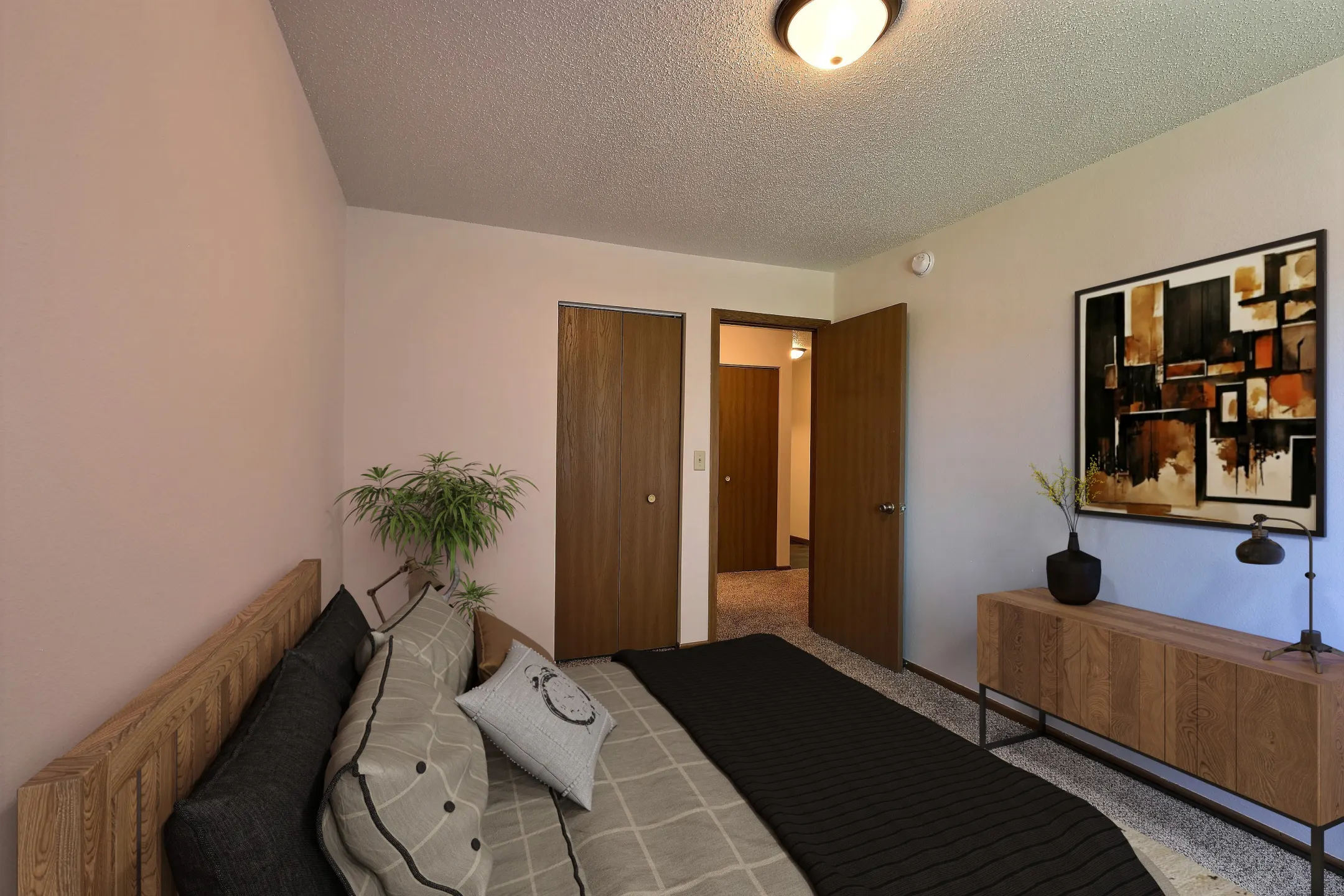 Living Room - Chestnut Ridge Apartments - Fargo, ND