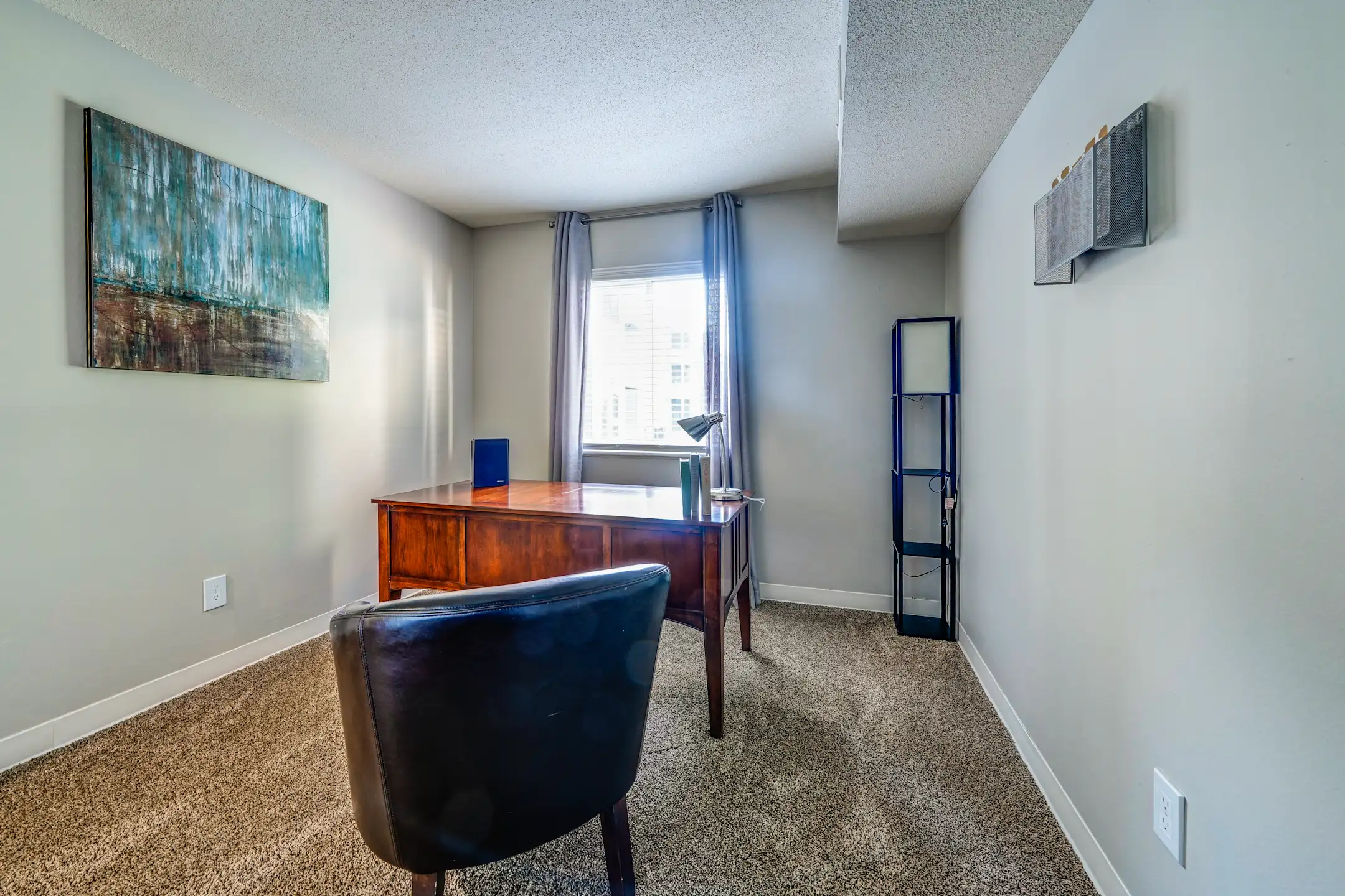 Dining Room - Deercross Apartments - Indianapolis, IN