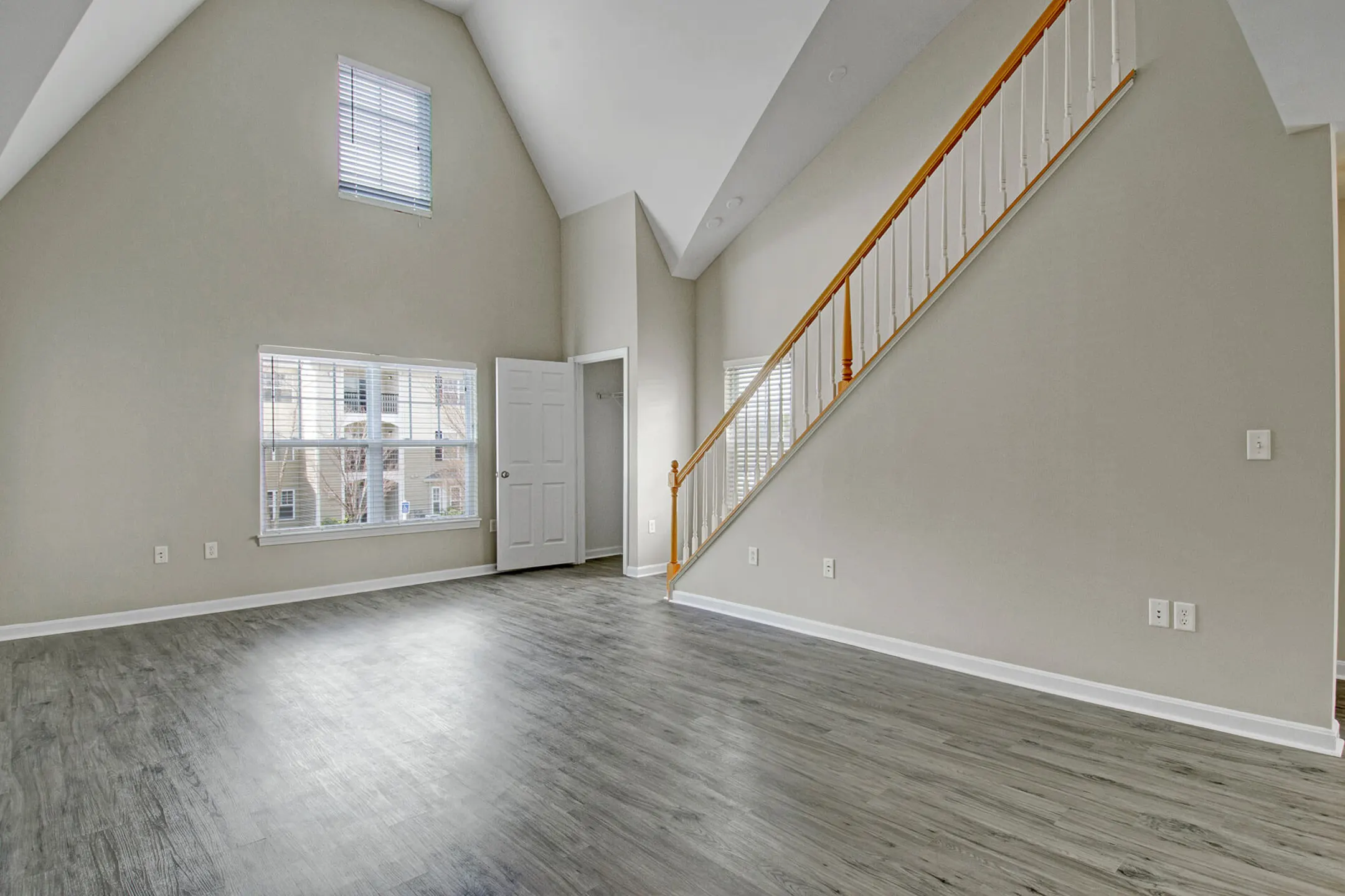 Living Room - Bradlee Danvers Apartment Homes - Danvers, MA