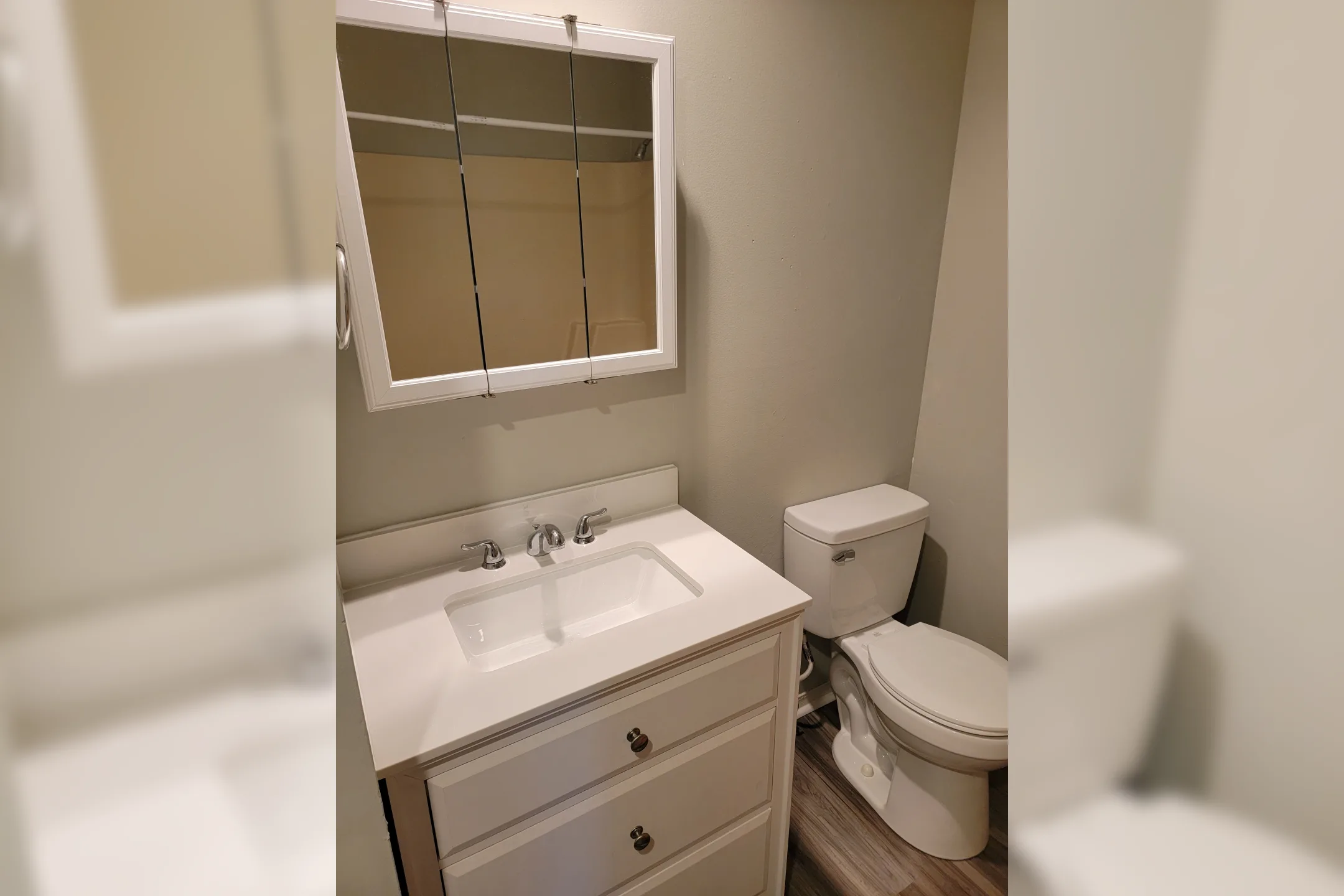 Bathroom - Seven Oaks Apartments - Henderson, KY