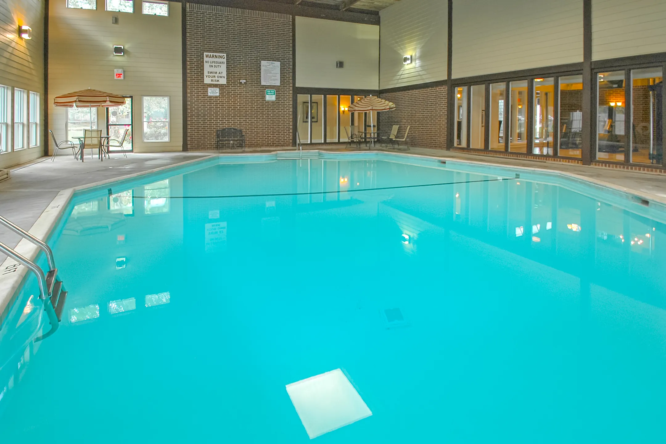 Meadowlark Hill Apartments Overland Park, KS 66212