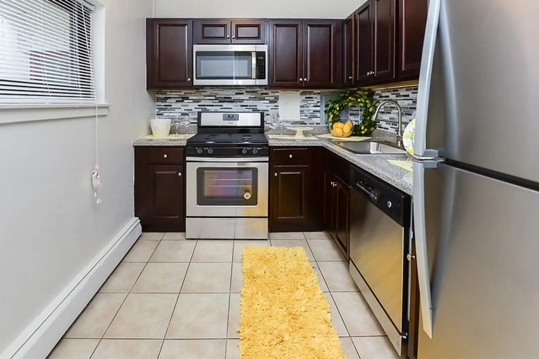 Riverside Towers Apartment Homes Apartments New Brunswick, NJ 08901