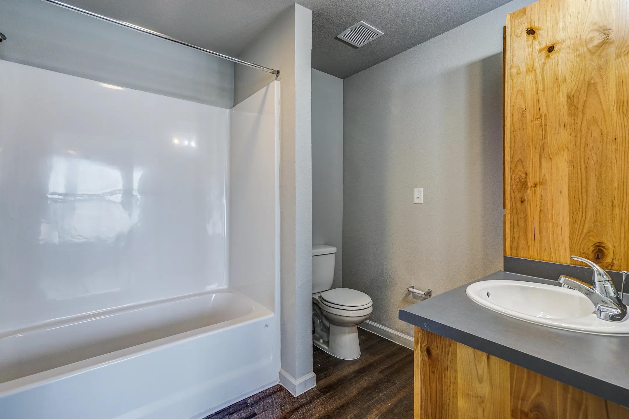 Juniper Pointe 2600 Tabor Parkway Kaufman, TX Apartments for Rent