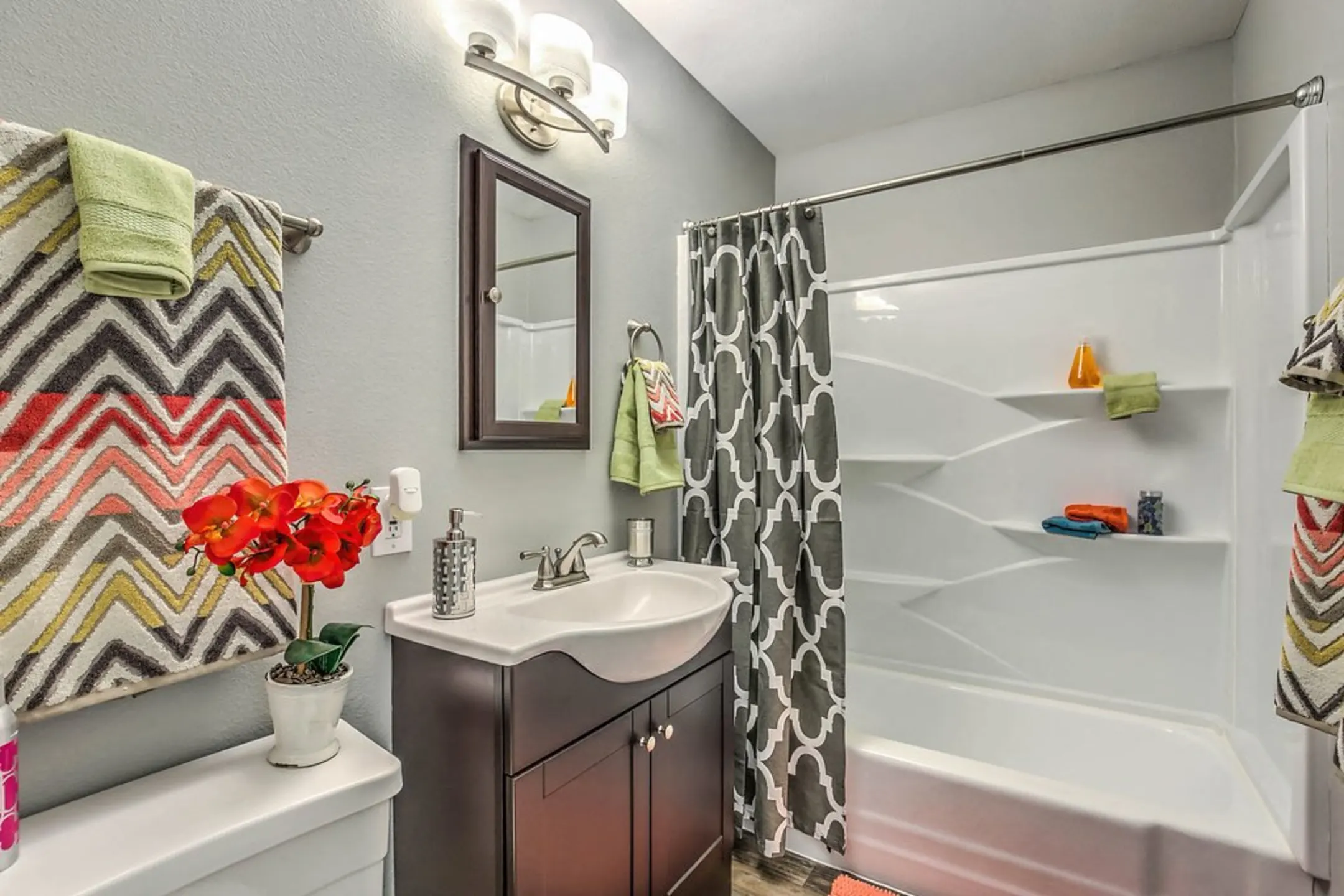 Bathroom - The Neon Apartments - Las Vegas, NV