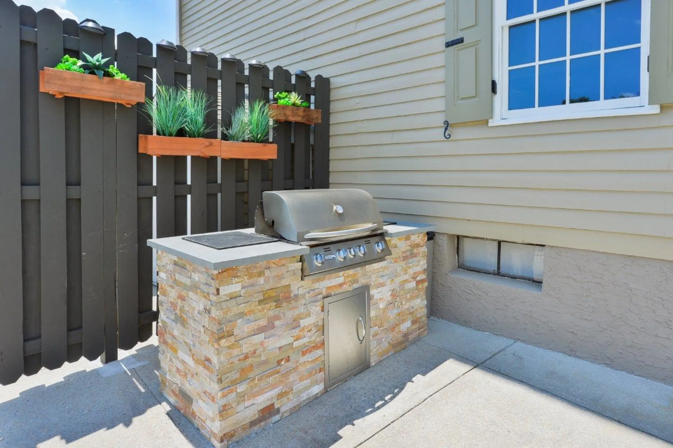 Woodview at Marlton Apartment Homes 175 Daphne Dr Marlton, NJ