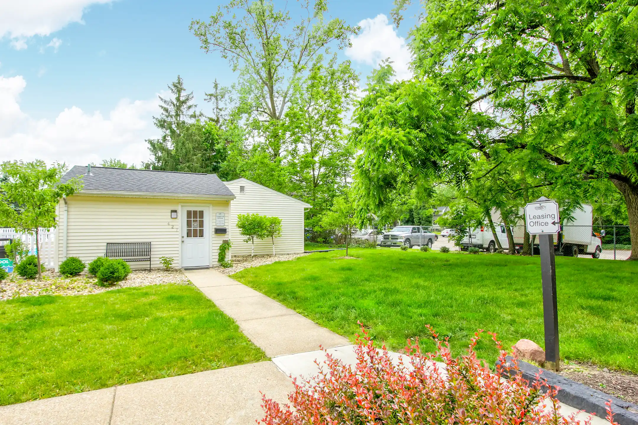 Westwood Apartments 411 Lafayette Rd Medina, OH Apartments for Rent