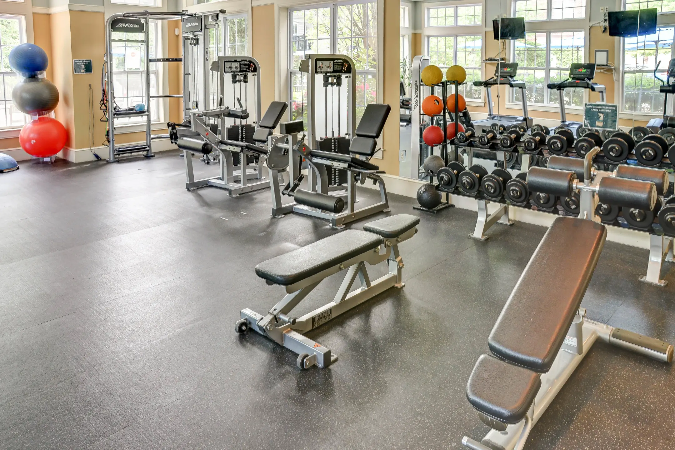 Fitness Weight Room - Huntington Townhomes - Shelton, CT