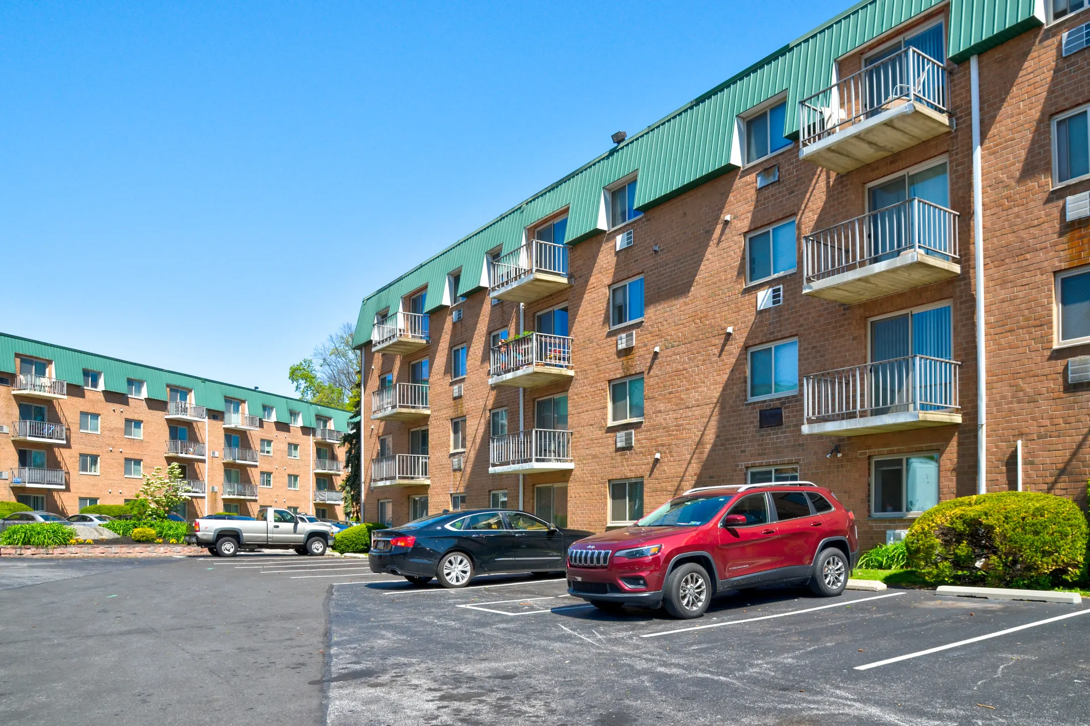 Building - Merion Trace Apartments - Upper Darby, PA