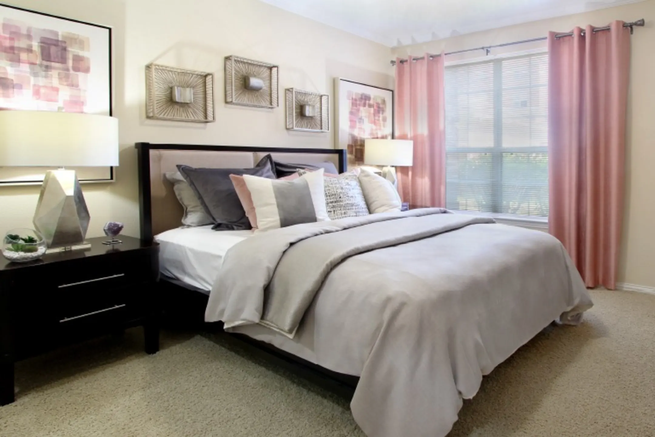 Saddlebrook Apartments Urbandale, IA 50322