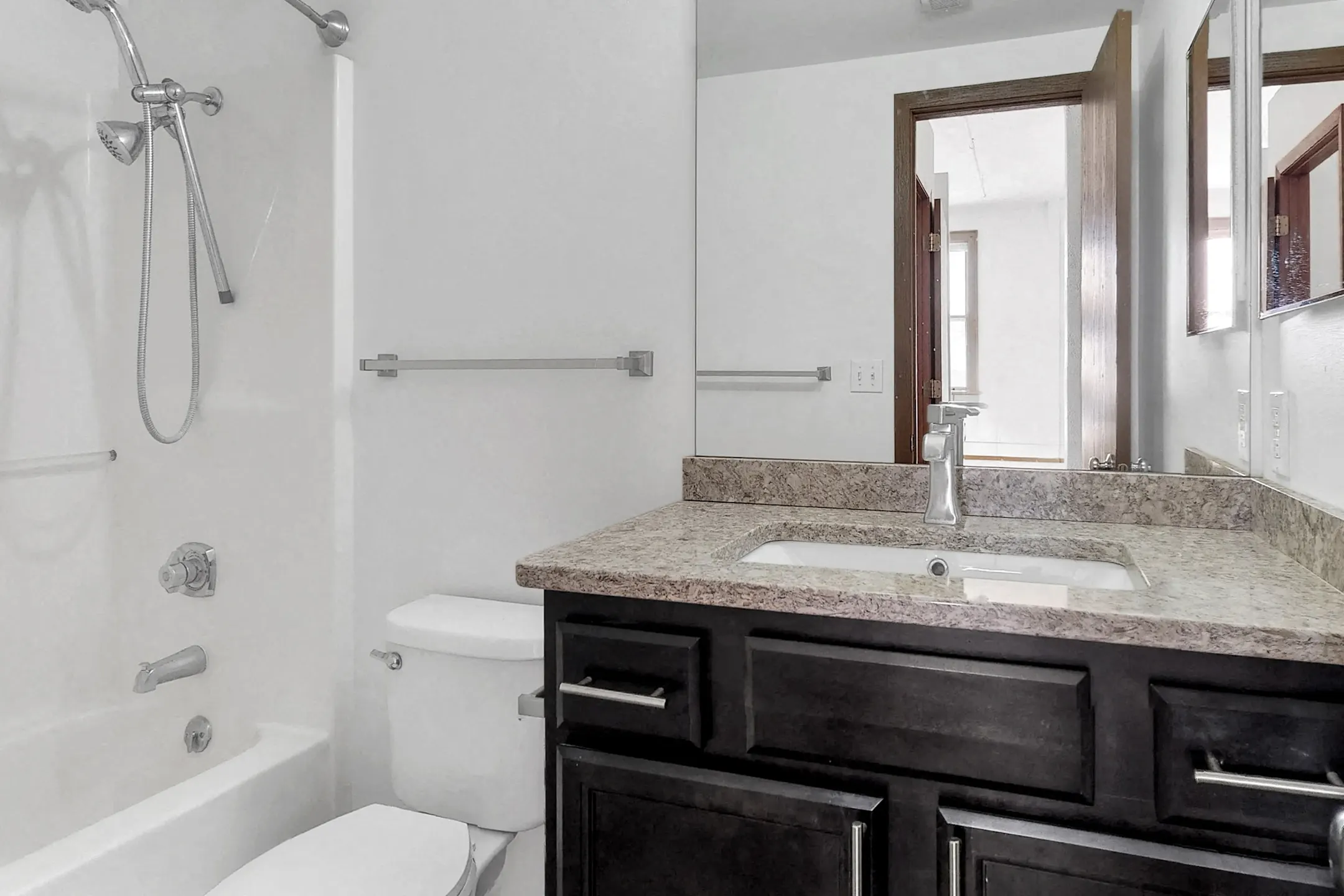 Bathroom - Skinner Macaroni Lofts - Omaha, NE