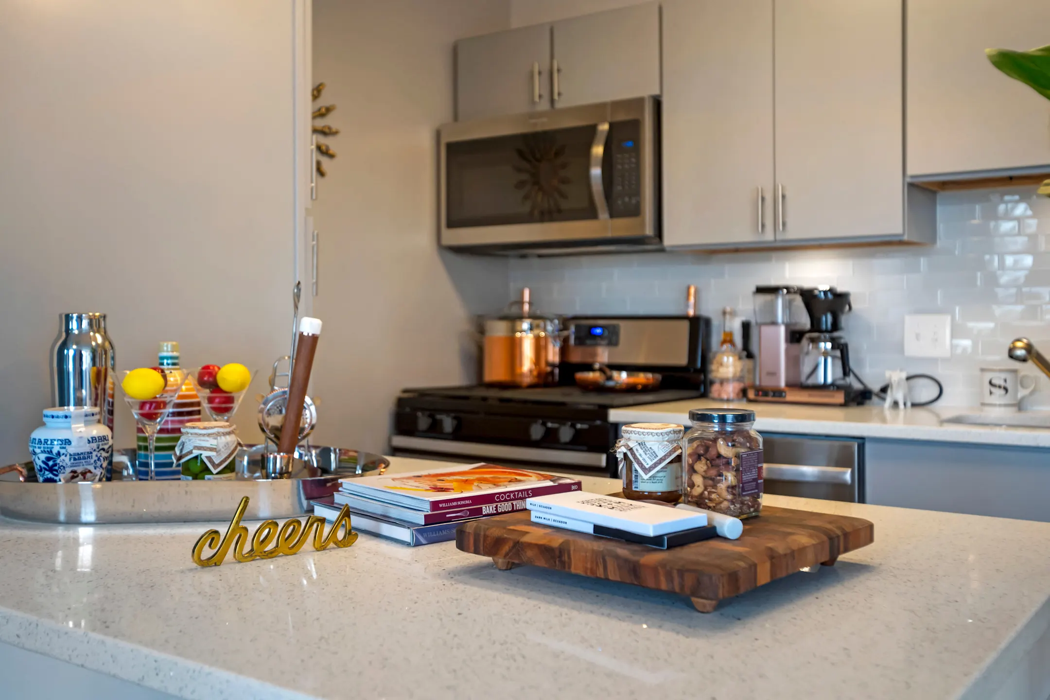 Shirlington House 4201 31st St S Arlington, VA Apartments for Rent