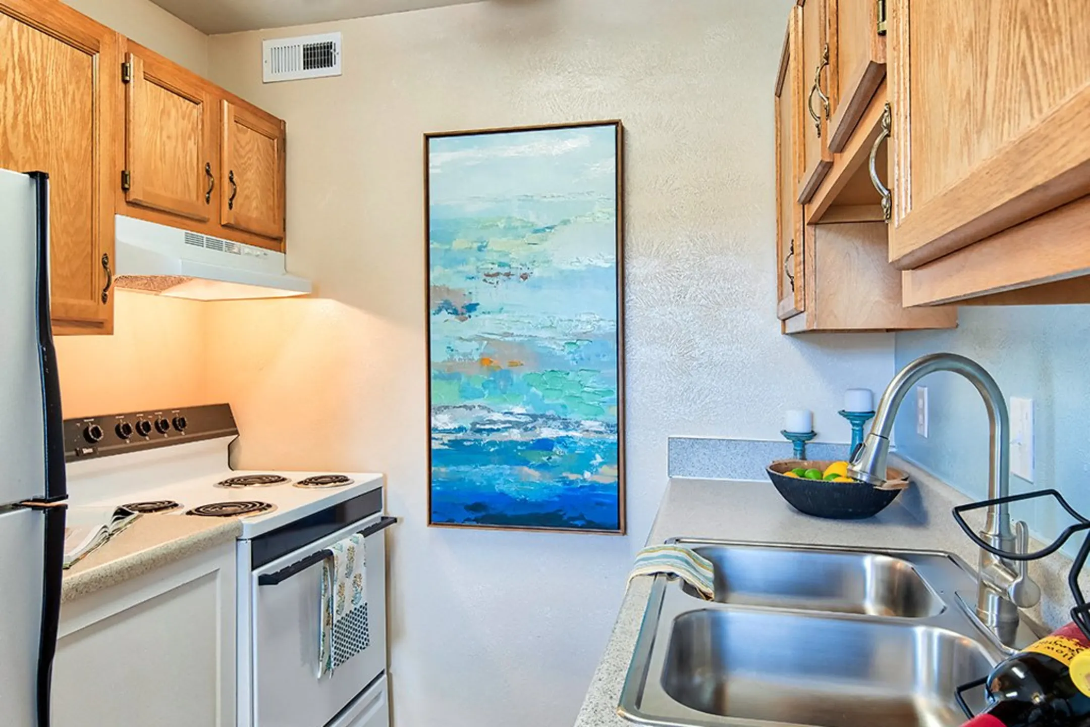 Kitchen - Mariners Green - Newport News, VA