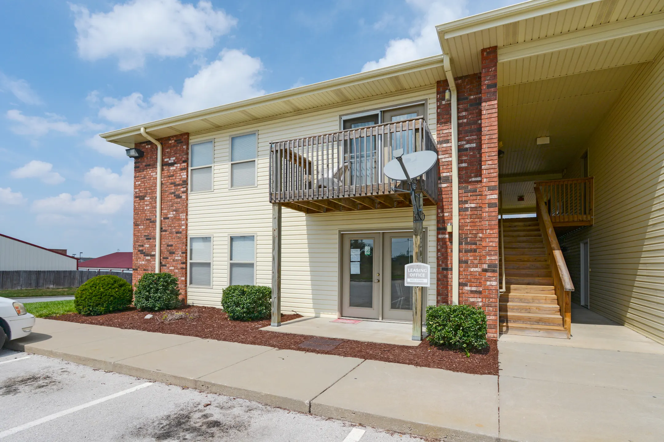 Ozark Mountain Apartments 5512 N 12th Ave Ozark, MO Apartments for