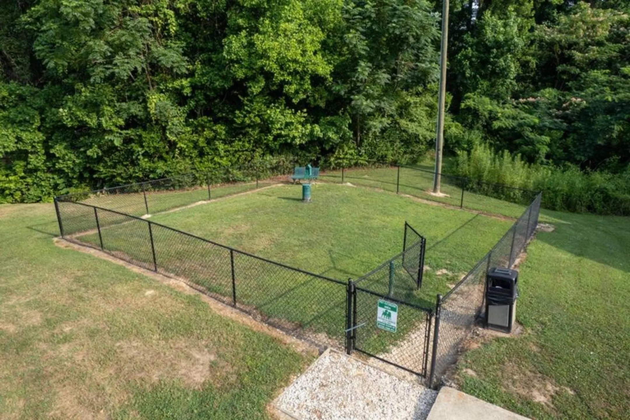 Woodhill Apartments 1355 Jackson Rd Augusta, GA Apartments for Rent