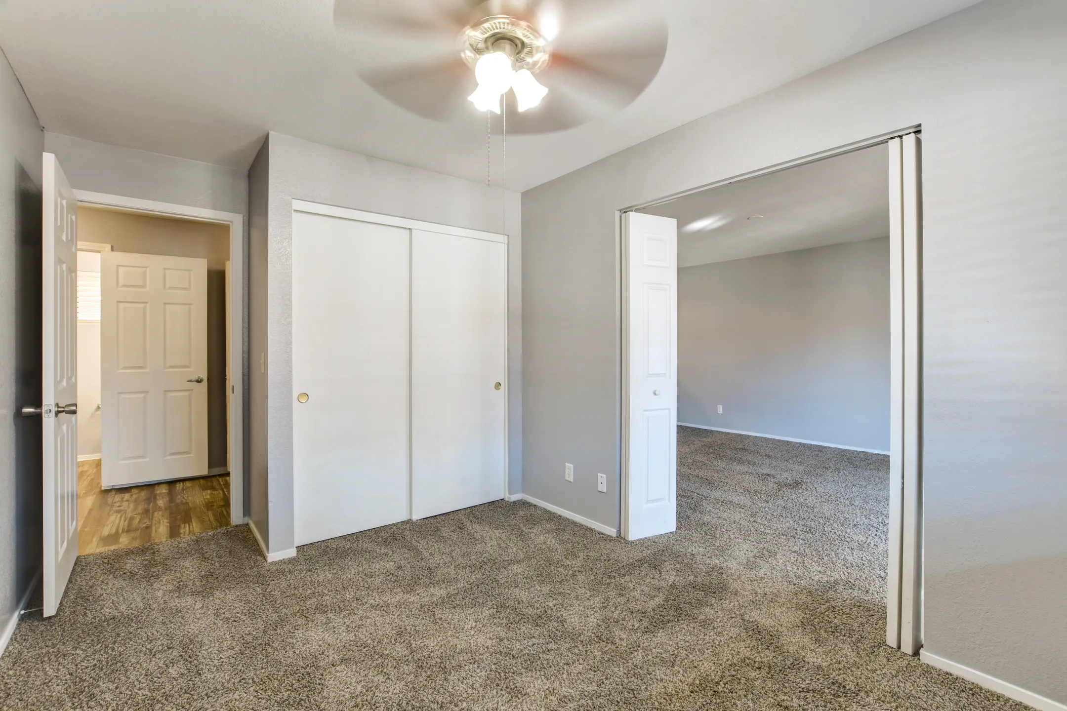 Arcadia Pointe Apartments - Las Vegas, NV 89119