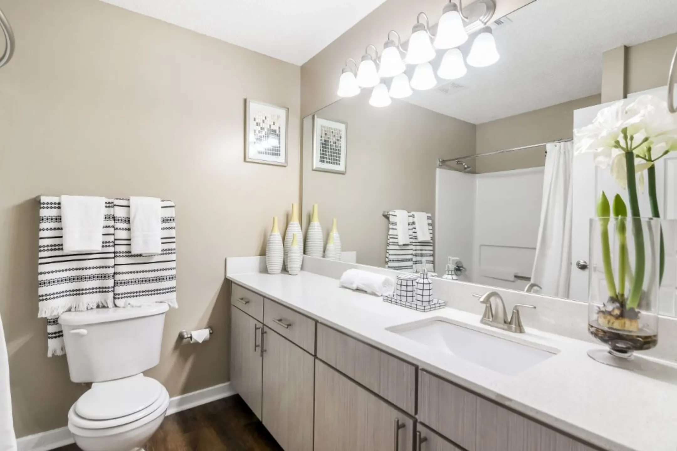 Crossgates I & II 1087 Stark Rd Starkville, MS Apartments for Rent Rent.