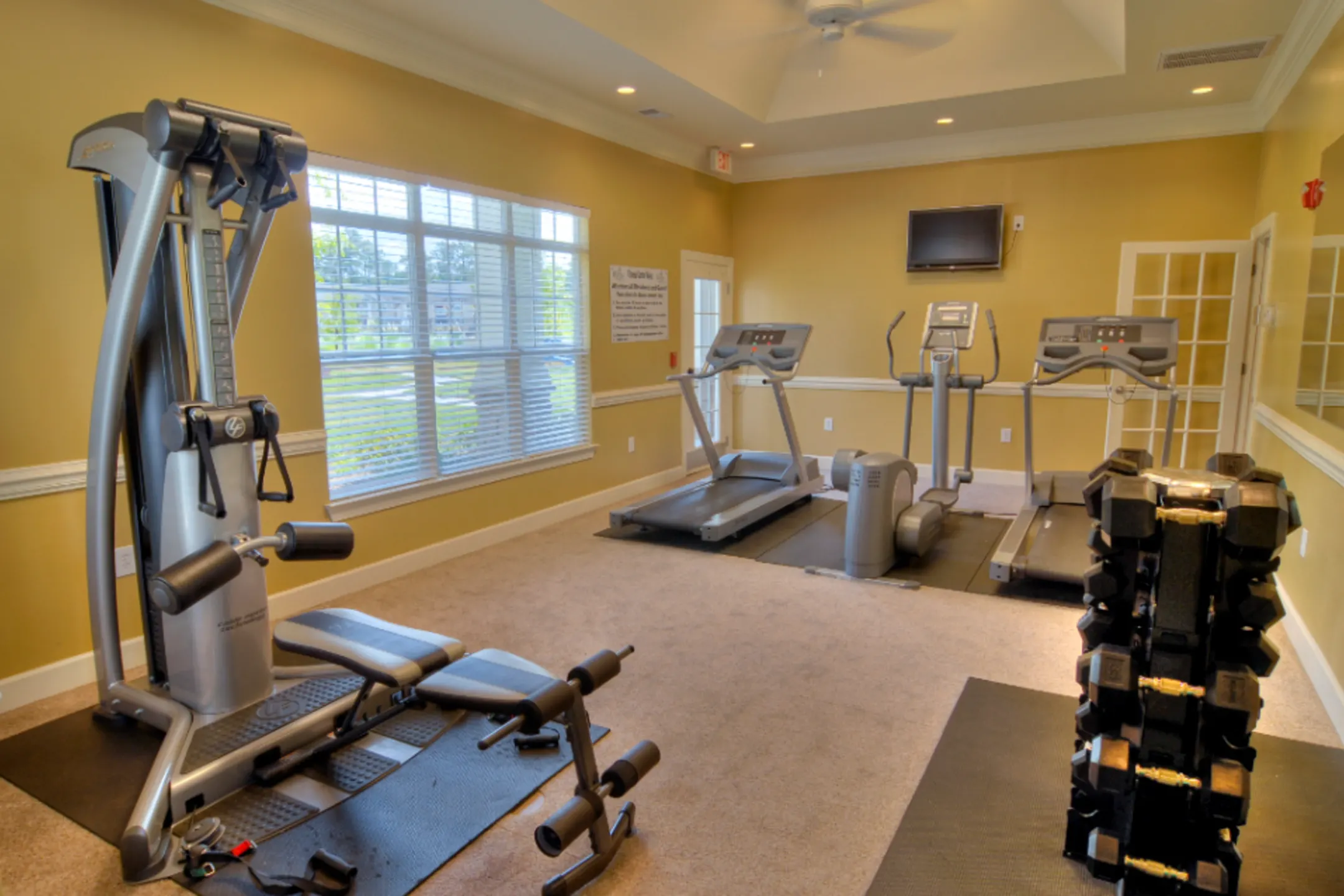 Fitness Weight Room - The Preserve at Windsor Lake - Columbia, SC