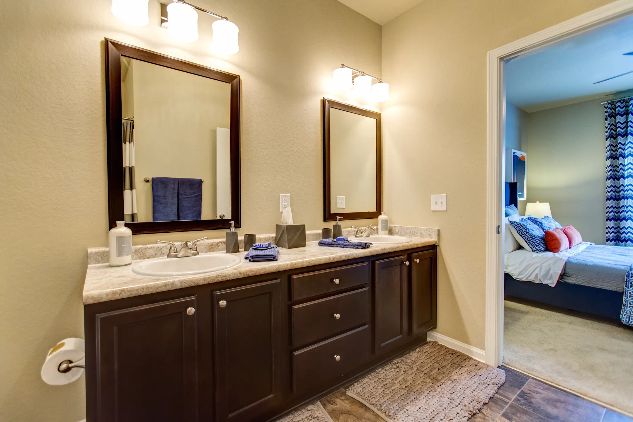 Crowne at Cahaba River Apartments Birmingham, AL 35243