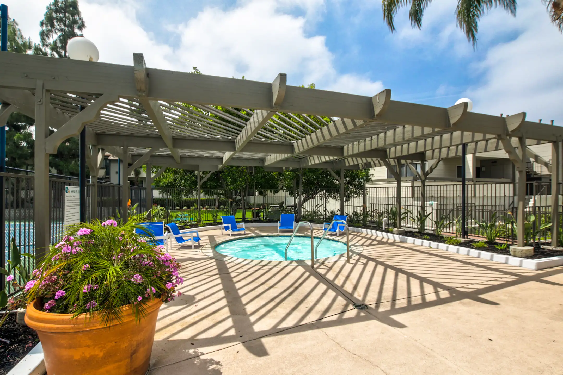 Grand Apartments on Lindley Apartments Northridge, CA 91325