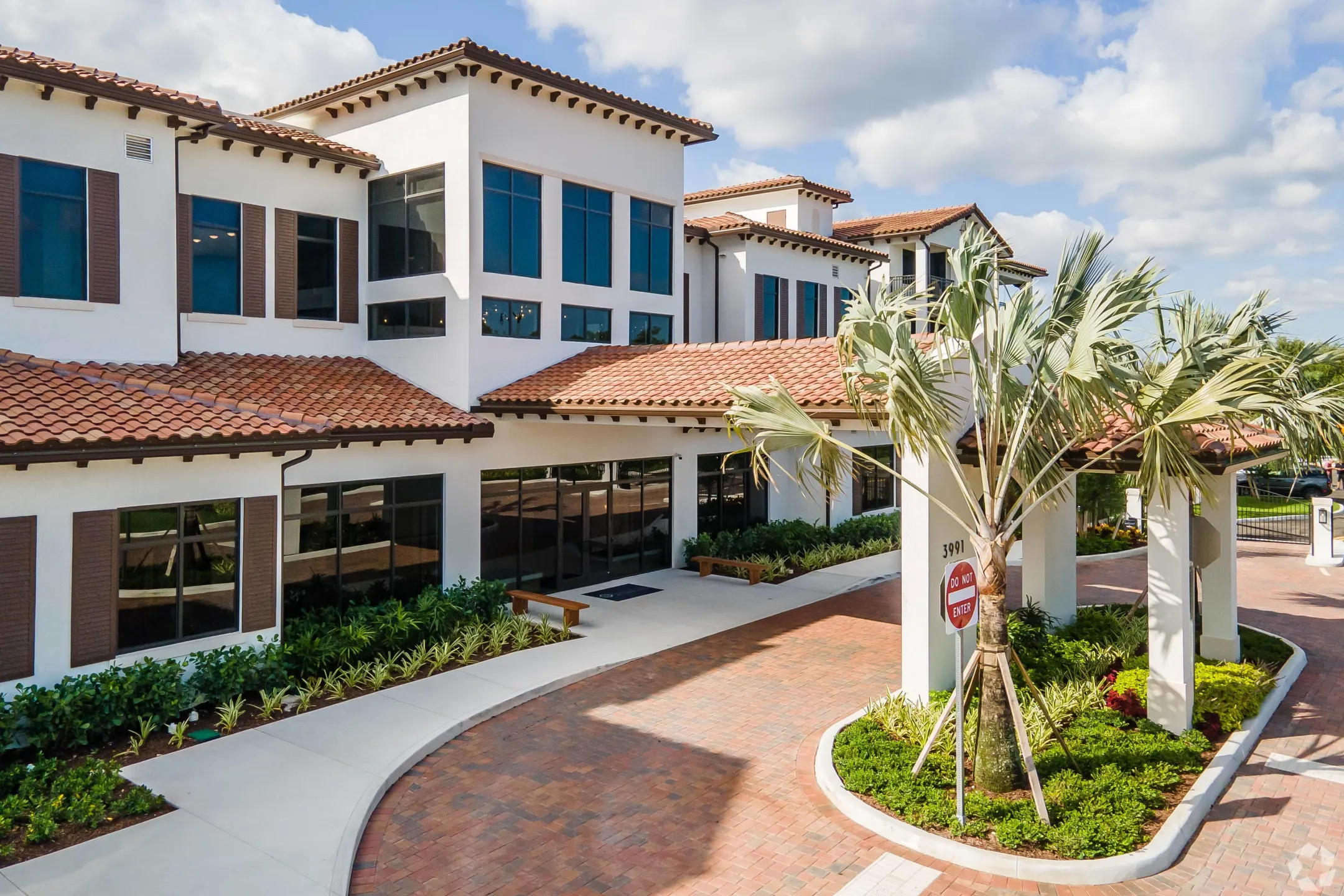 Building - The Residences at Monterra Commons - 55+ Active Adult Community - Pembroke Pines, FL