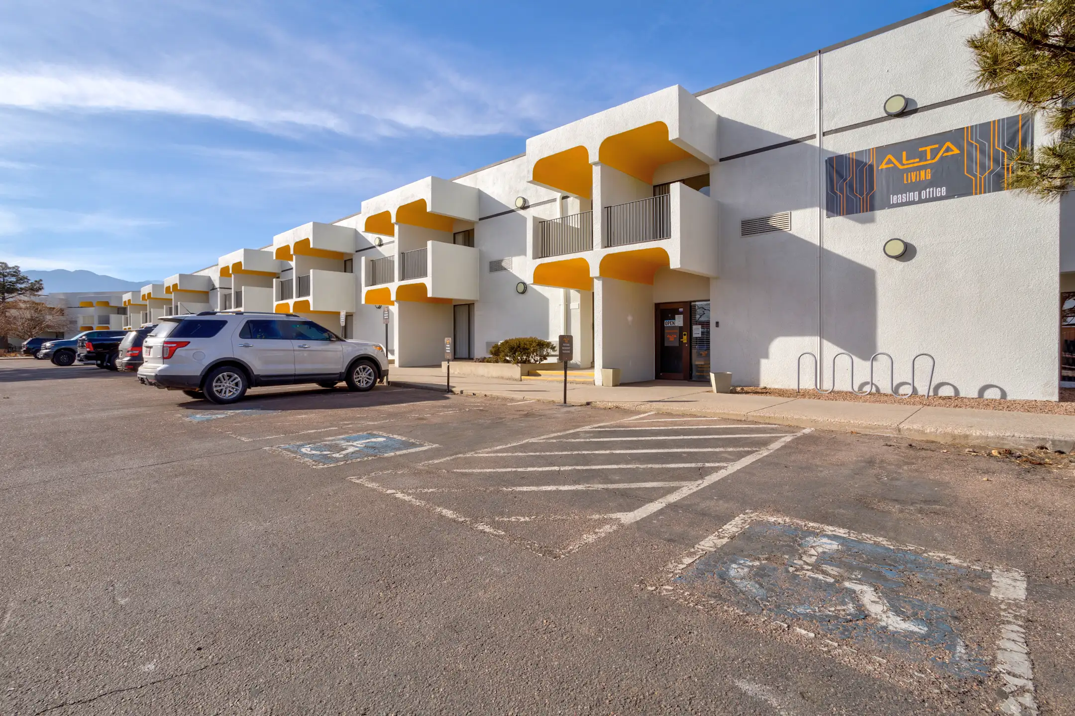 Alta Living 2886 S Circle Dr Colorado Springs, CO Apartments for