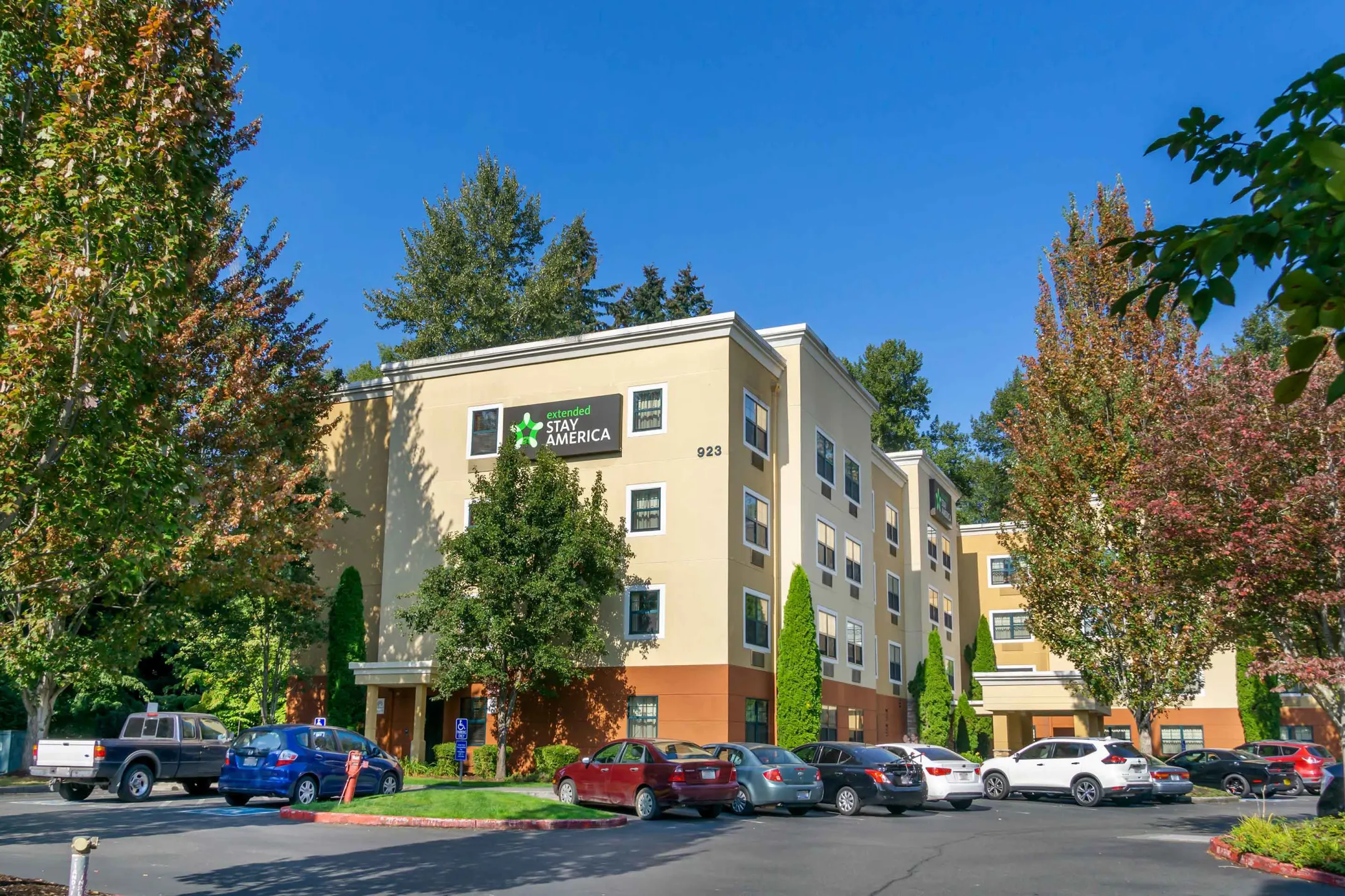 Building - Furnished Studio - Seattle - Bothell - West - Bothell, WA