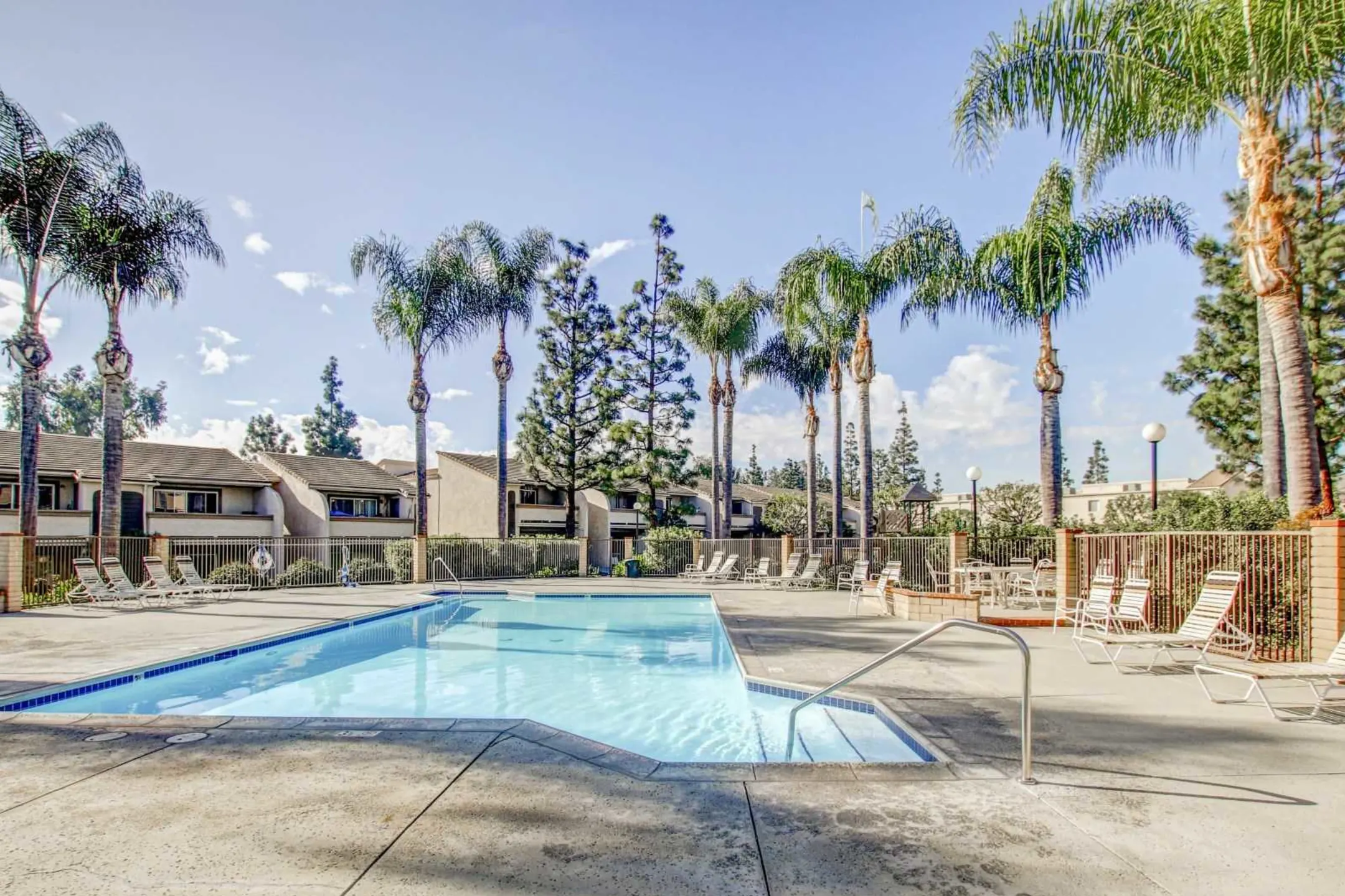 Tamarack Gardens Apartments - Brea, CA 92821