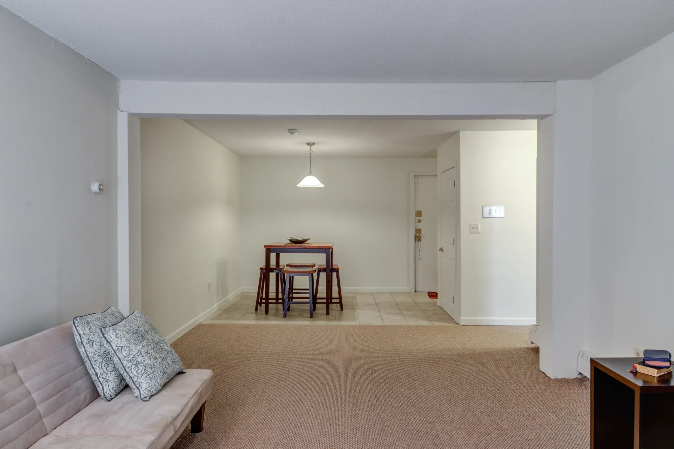 Carlyle House Apartments Apartments Revere, MA 02151