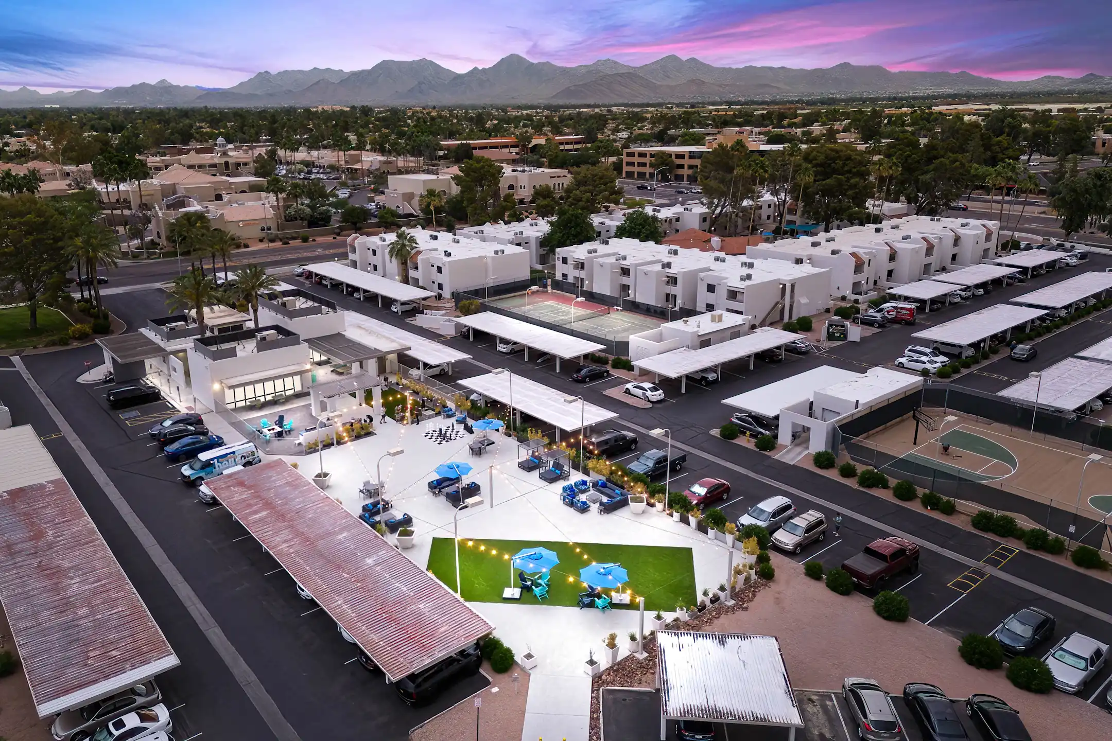 Avia McCormick Ranch 8375 East Via de Ventura Scottsdale, AZ