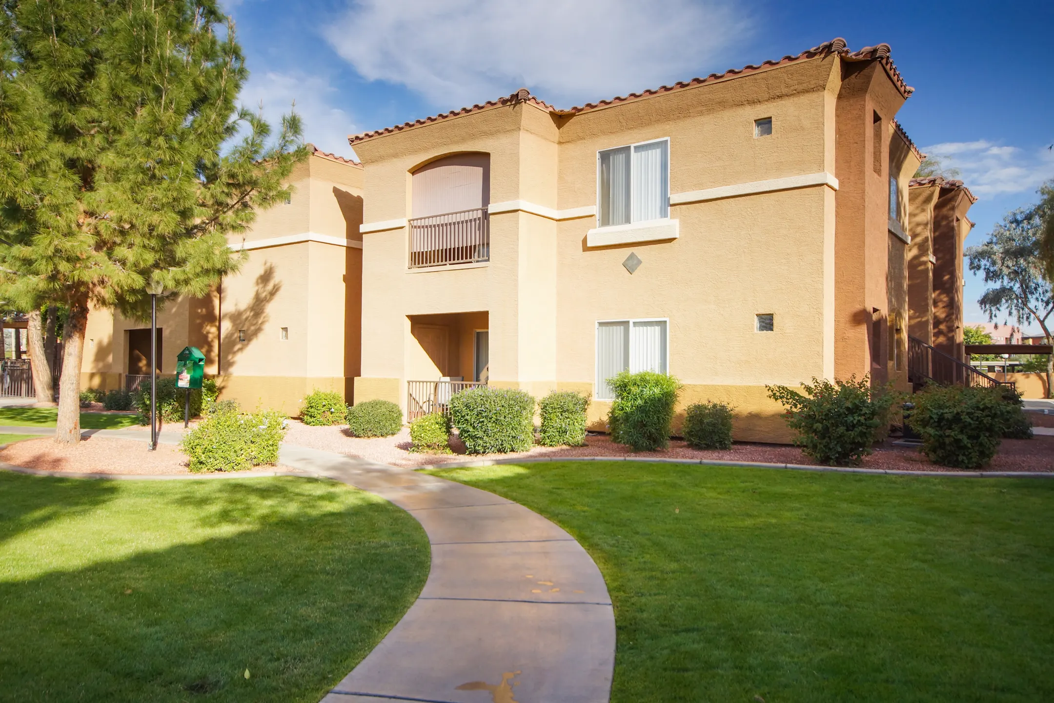 Desert Harbor Apartment Homes Apartments Peoria, AZ 85381