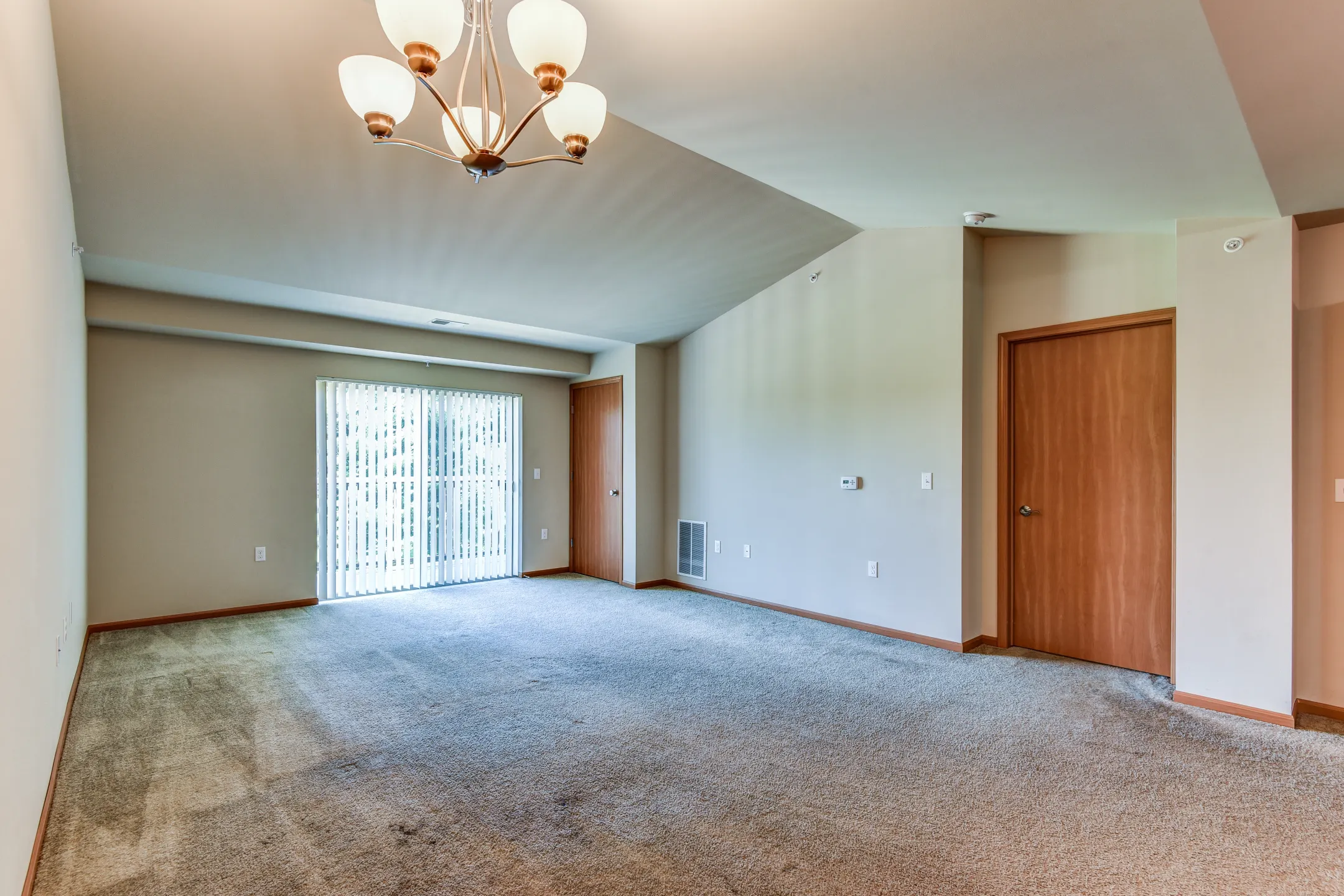 Fairway Glen Apartments - 5001 Monona Dr | Monona, WI for Rent | Rent.