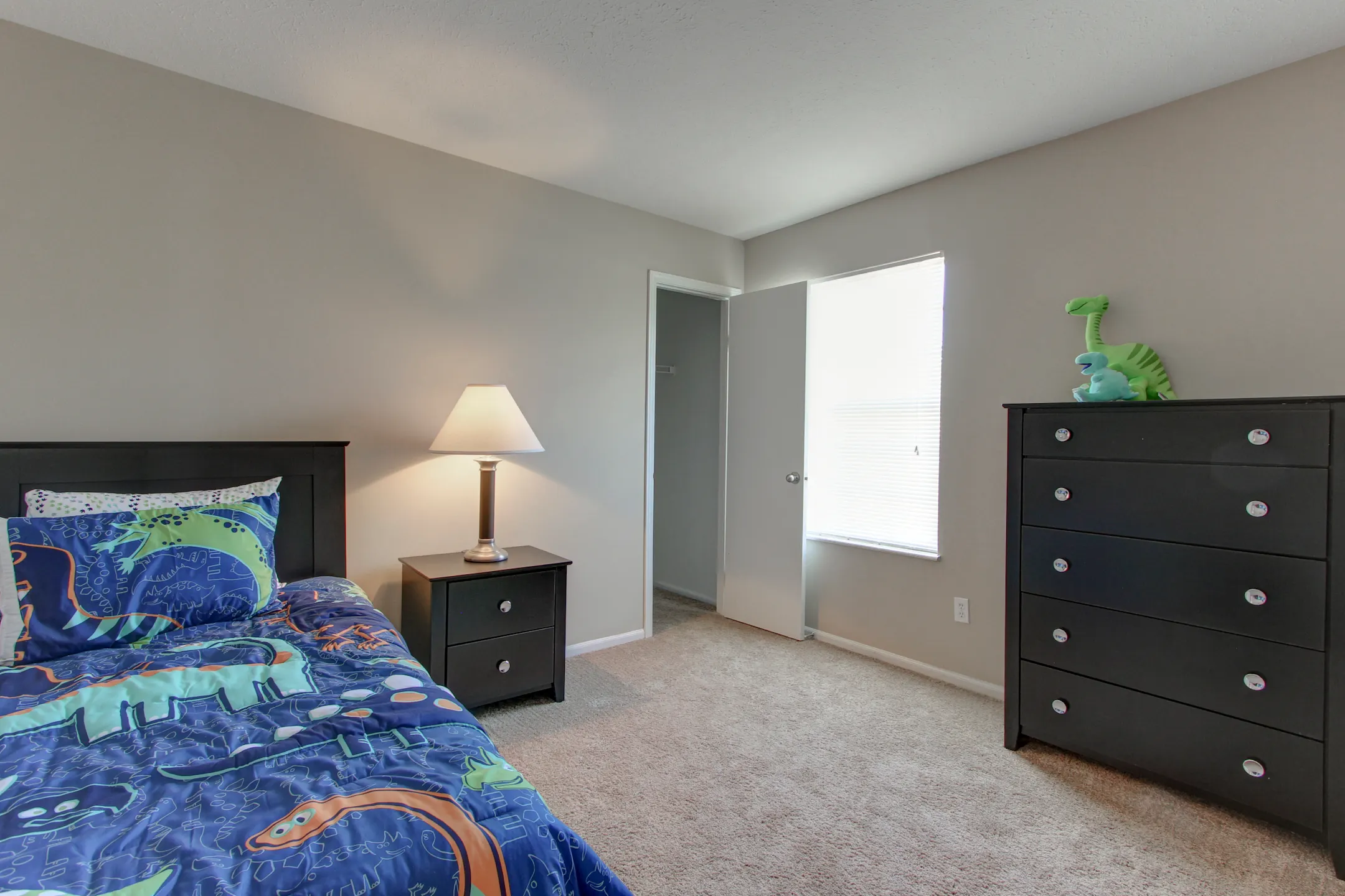 Windsor Park Estates 1335 Vale Dr Copley, OH Apartments for Rent