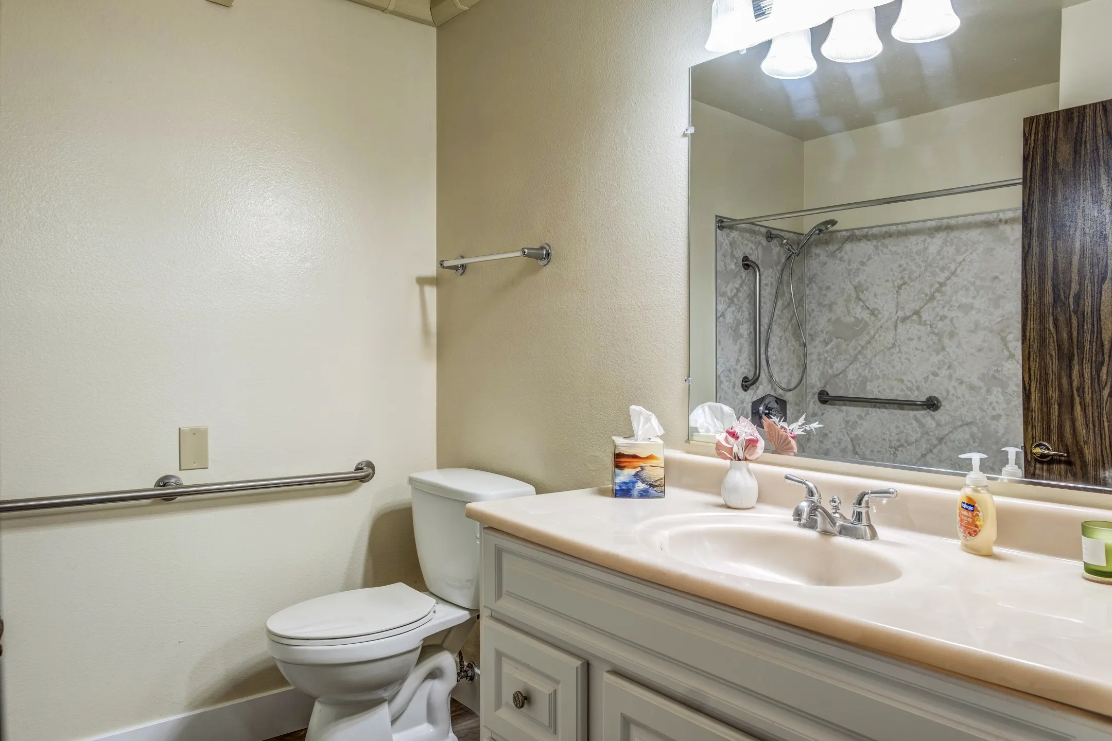 Bathroom - The Crest at Citrus Heights - Citrus Heights, CA