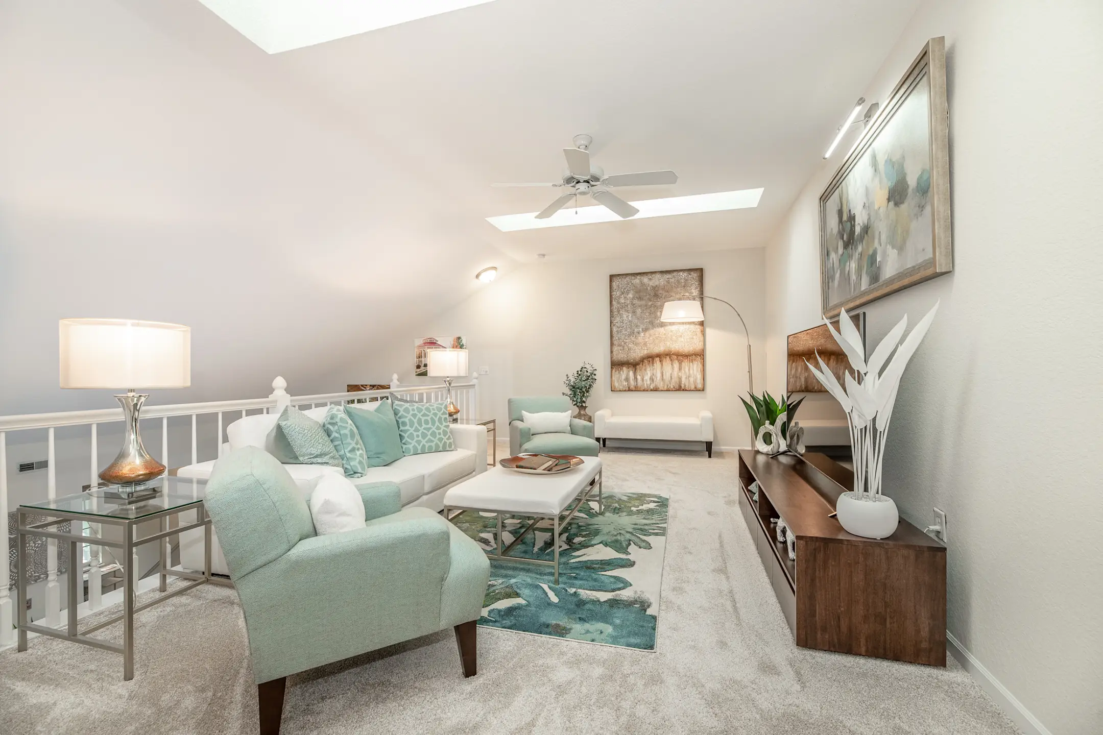 Canterbury Crossing Luxury Apartment Homes Apartments Pewaukee, WI 53072