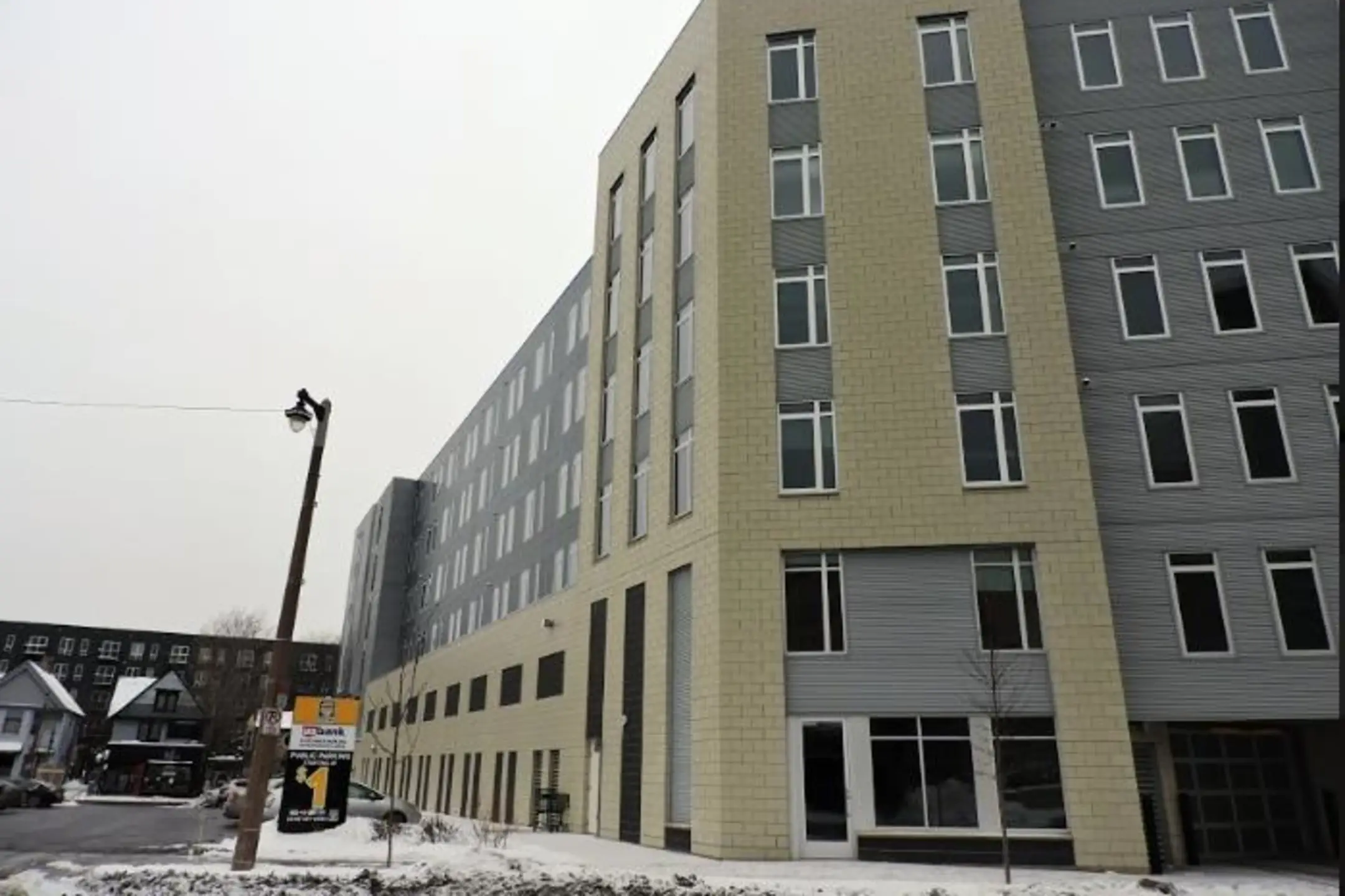 Greenwich Park Apartments - Milwaukee, WI