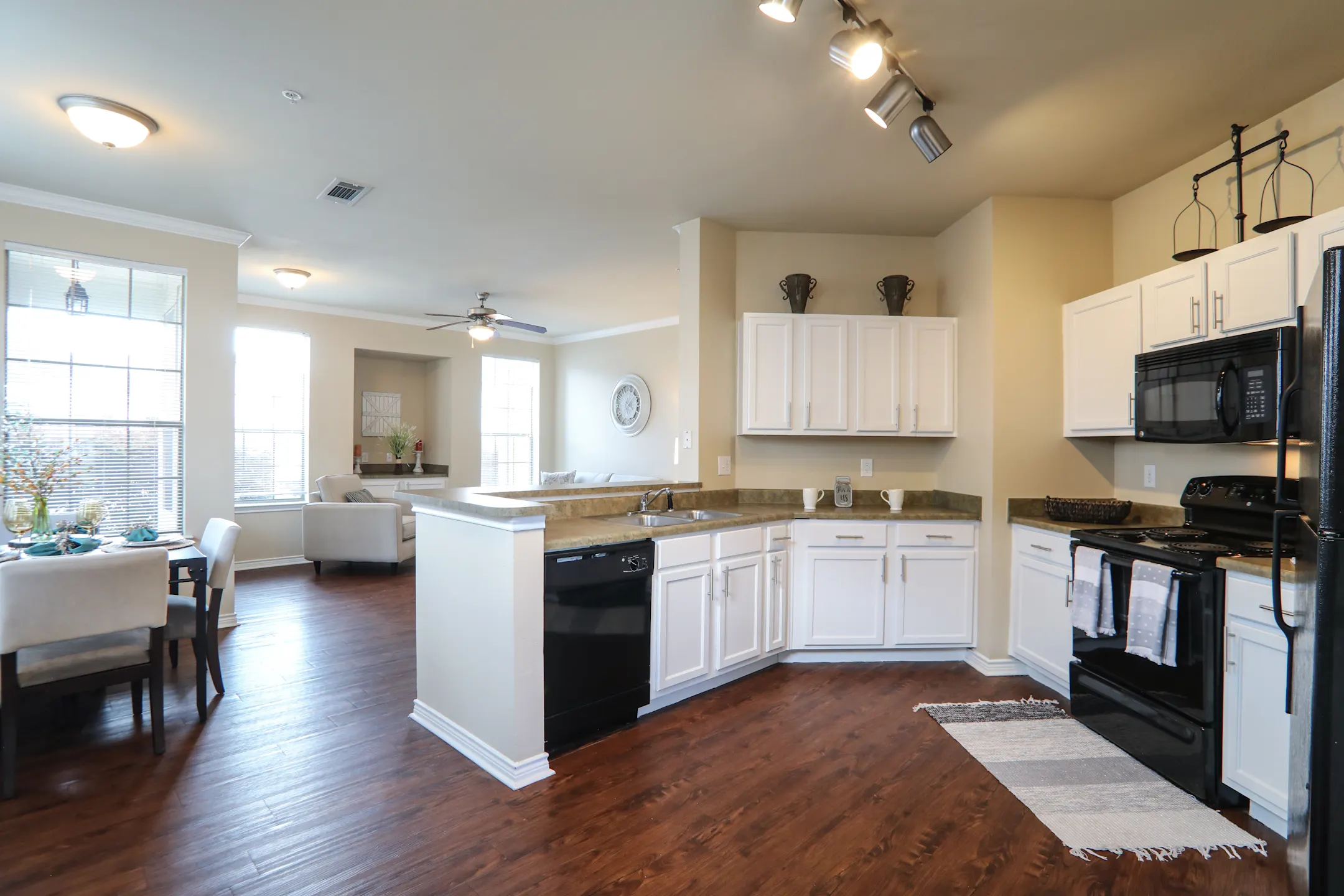 Zachary Parkside Apartments Zachary, LA 70791