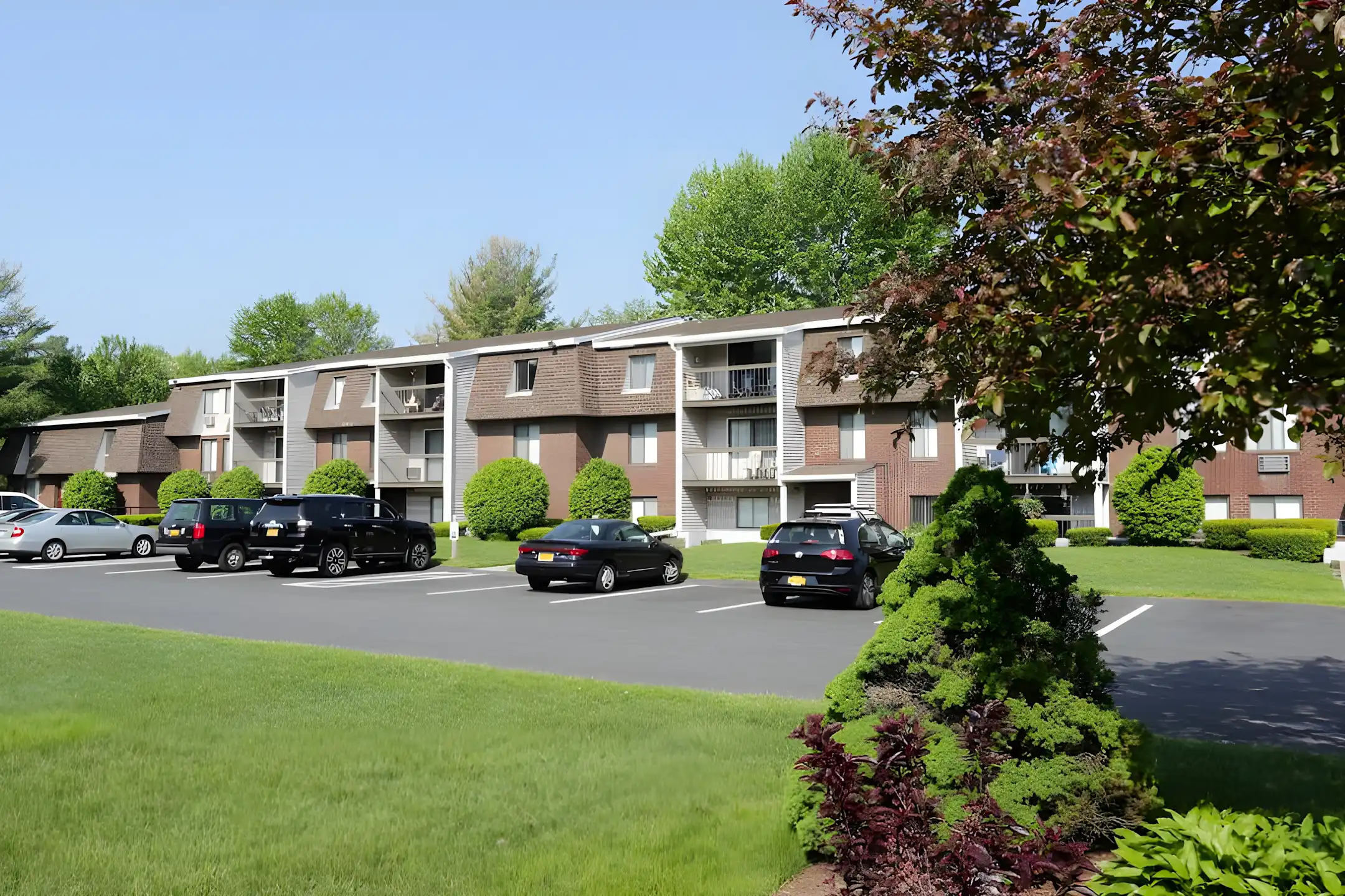 Regency Park North 140 Cronin Rd Queensbury, NY Apartments for Rent