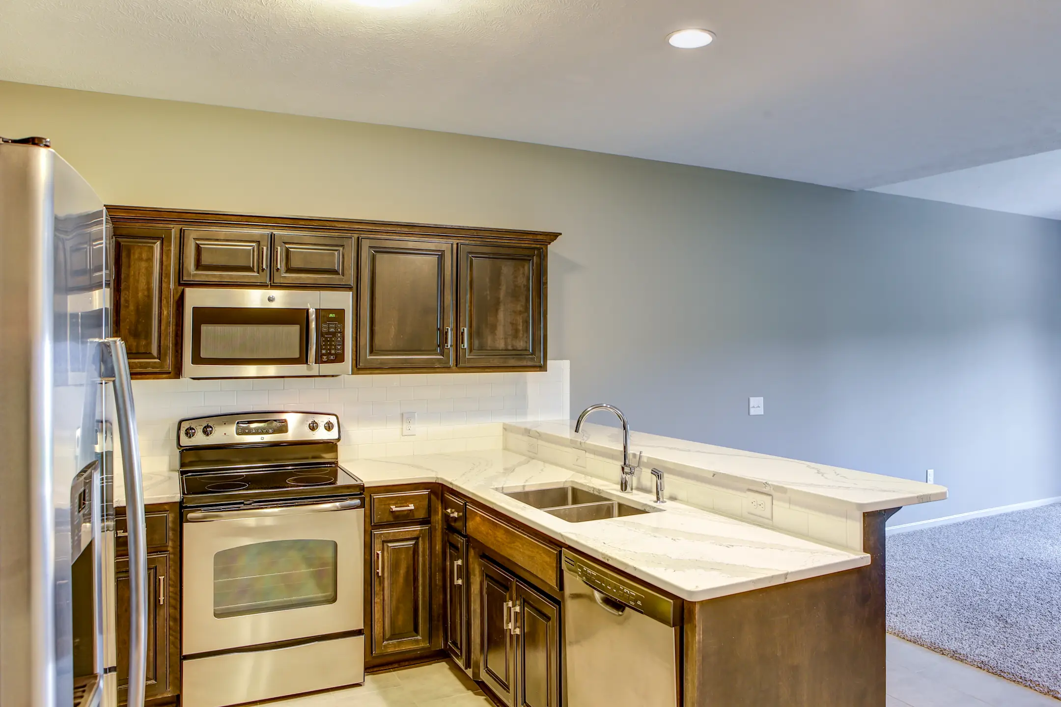 Bellbrook Townhome Apartments 19224 Olive Plz Gretna, NE Townhomes